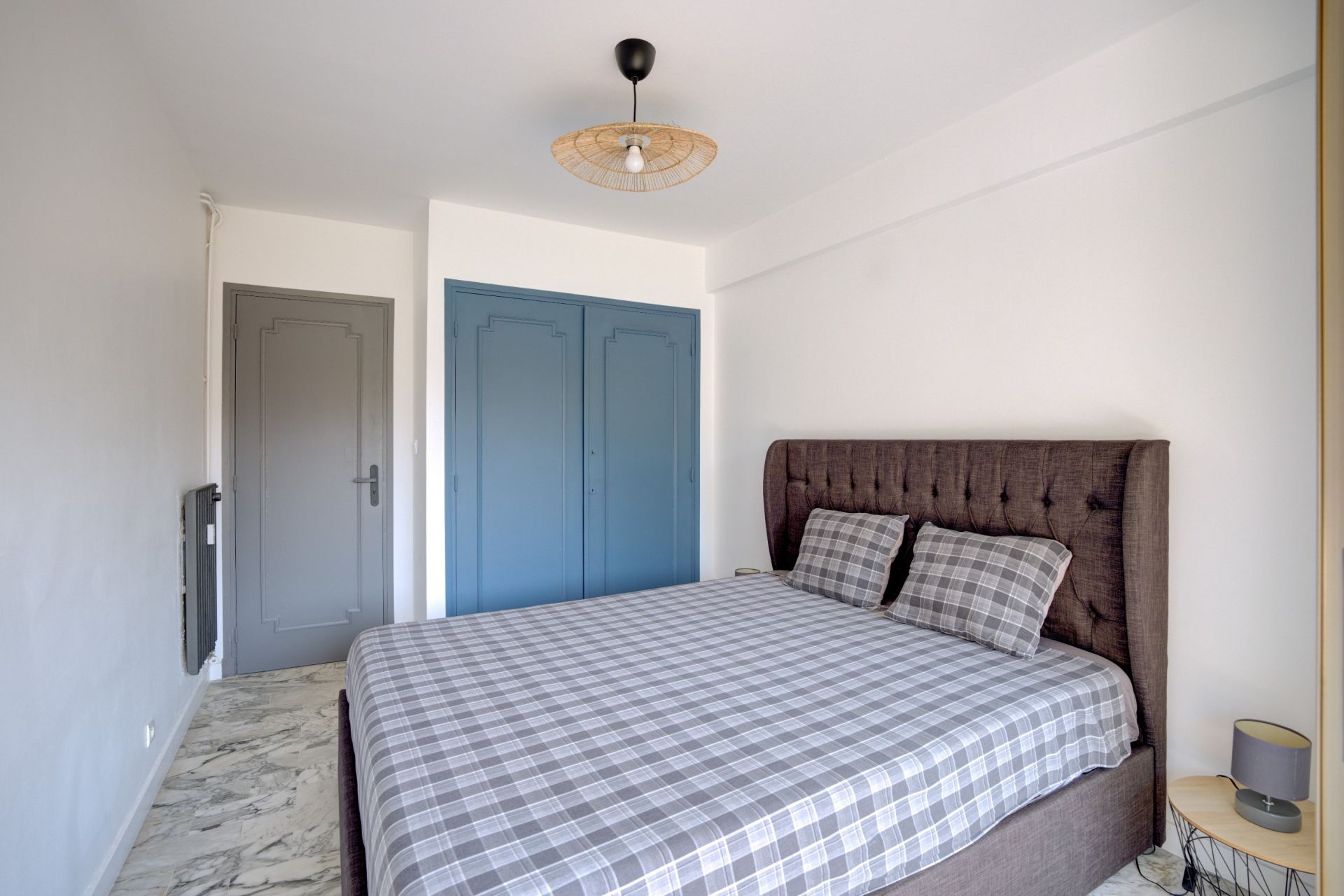 luxury apartment 2 Rooms for sale on CANNES (06400)