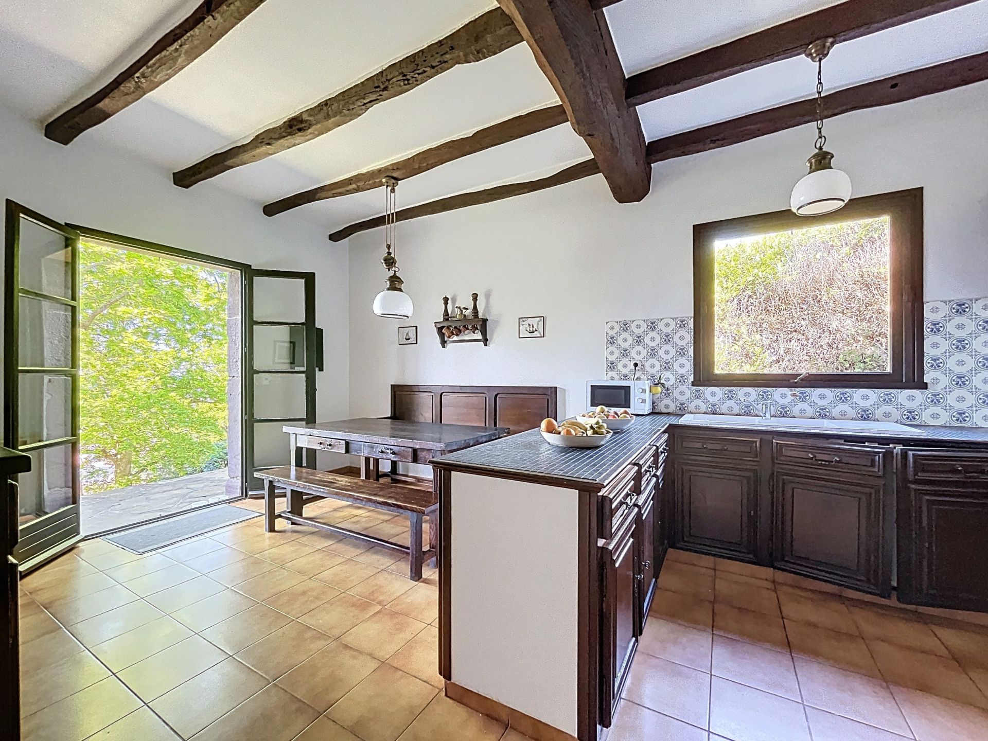 luxury house 10 Rooms for sale on CIBOURE (64500)