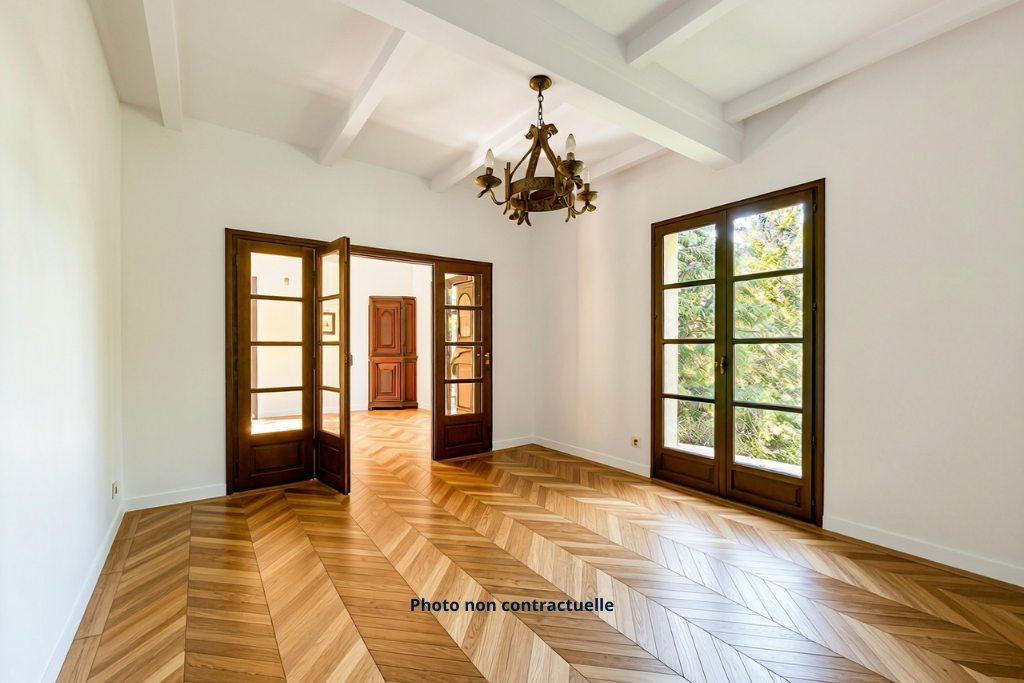 luxury house 10 Rooms for sale on CIBOURE (64500)