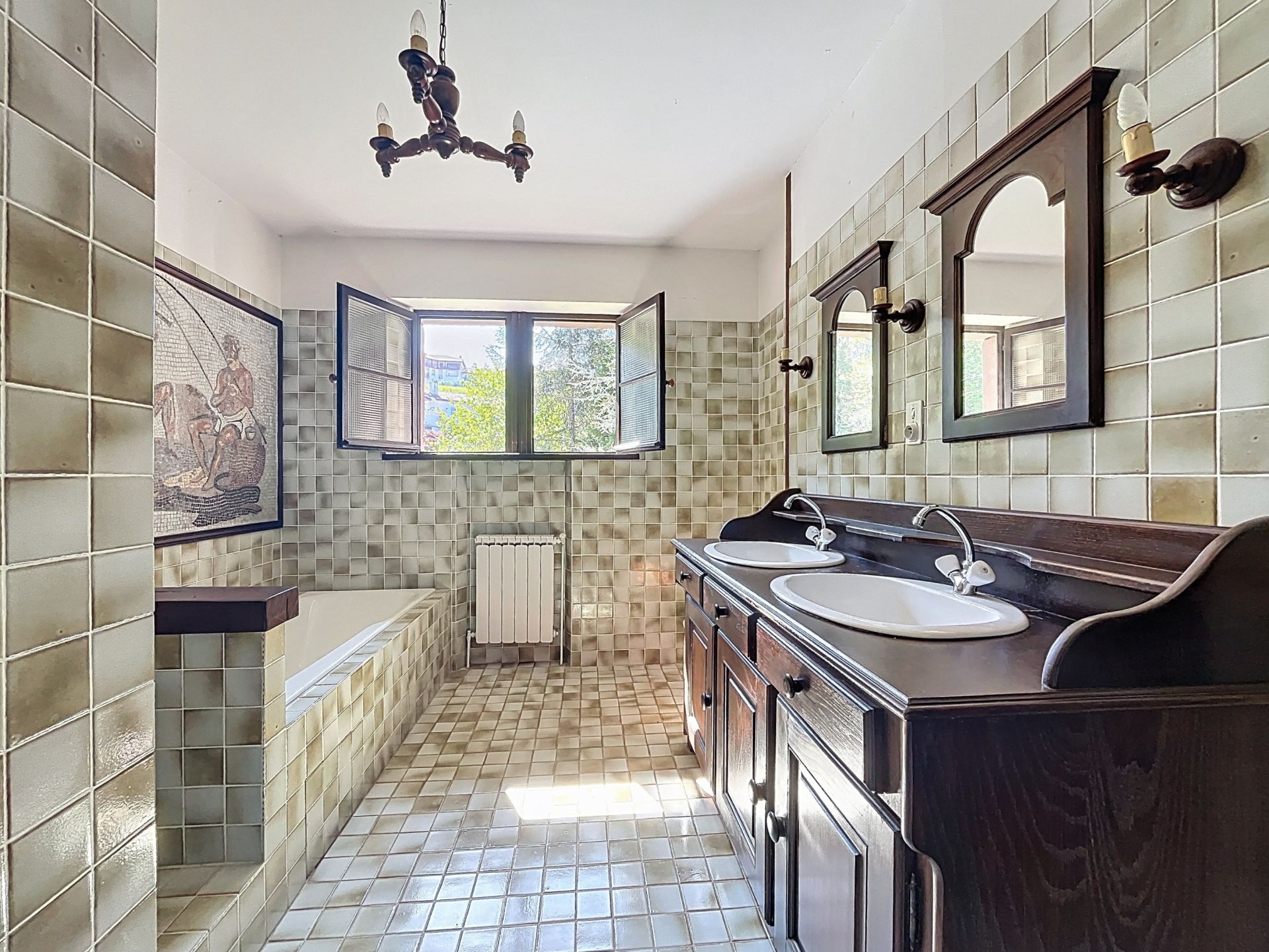 luxury house 10 Rooms for sale on CIBOURE (64500)