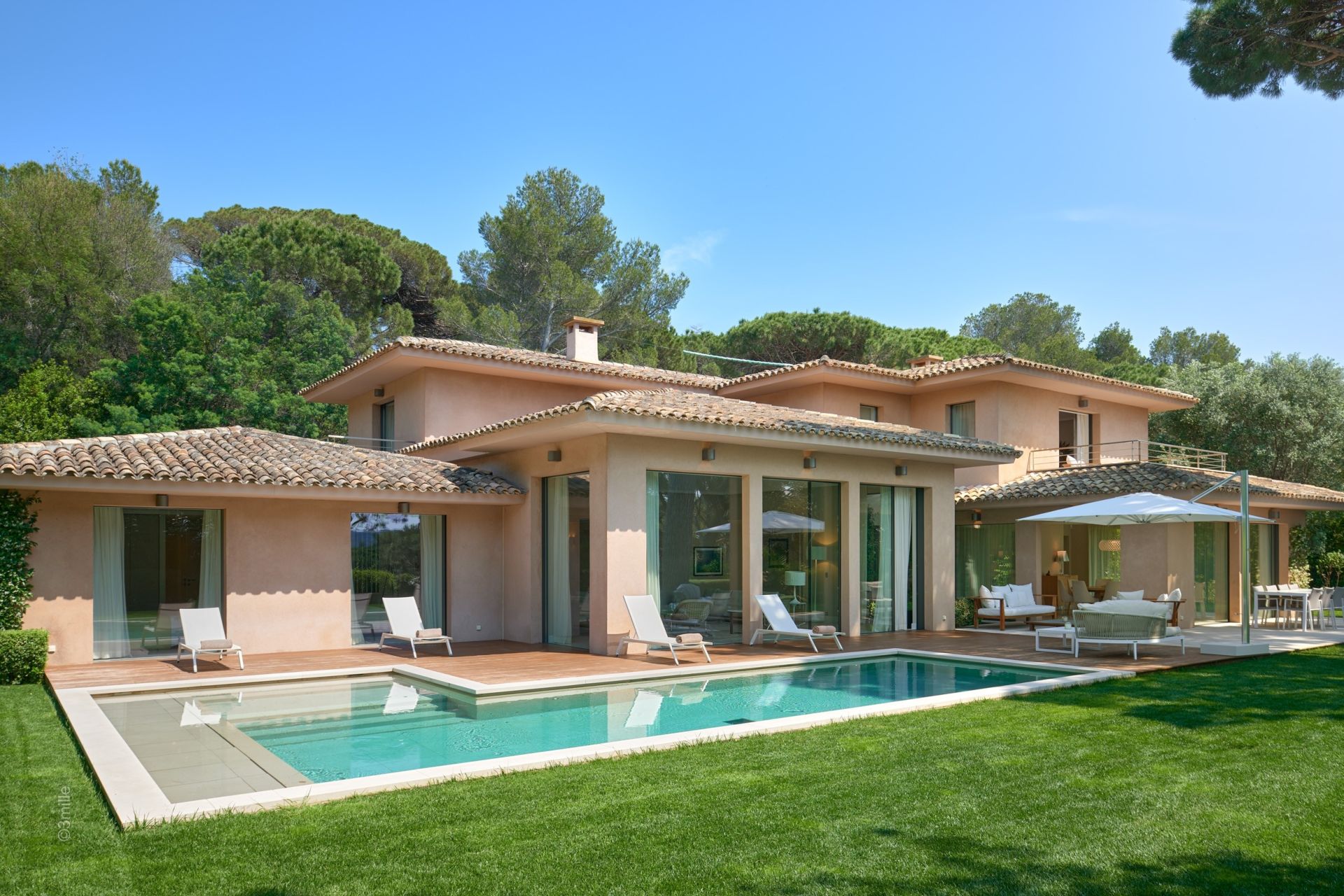 maison provençale de luxe 9 Pièces en vente sur ST TROPEZ (83990)