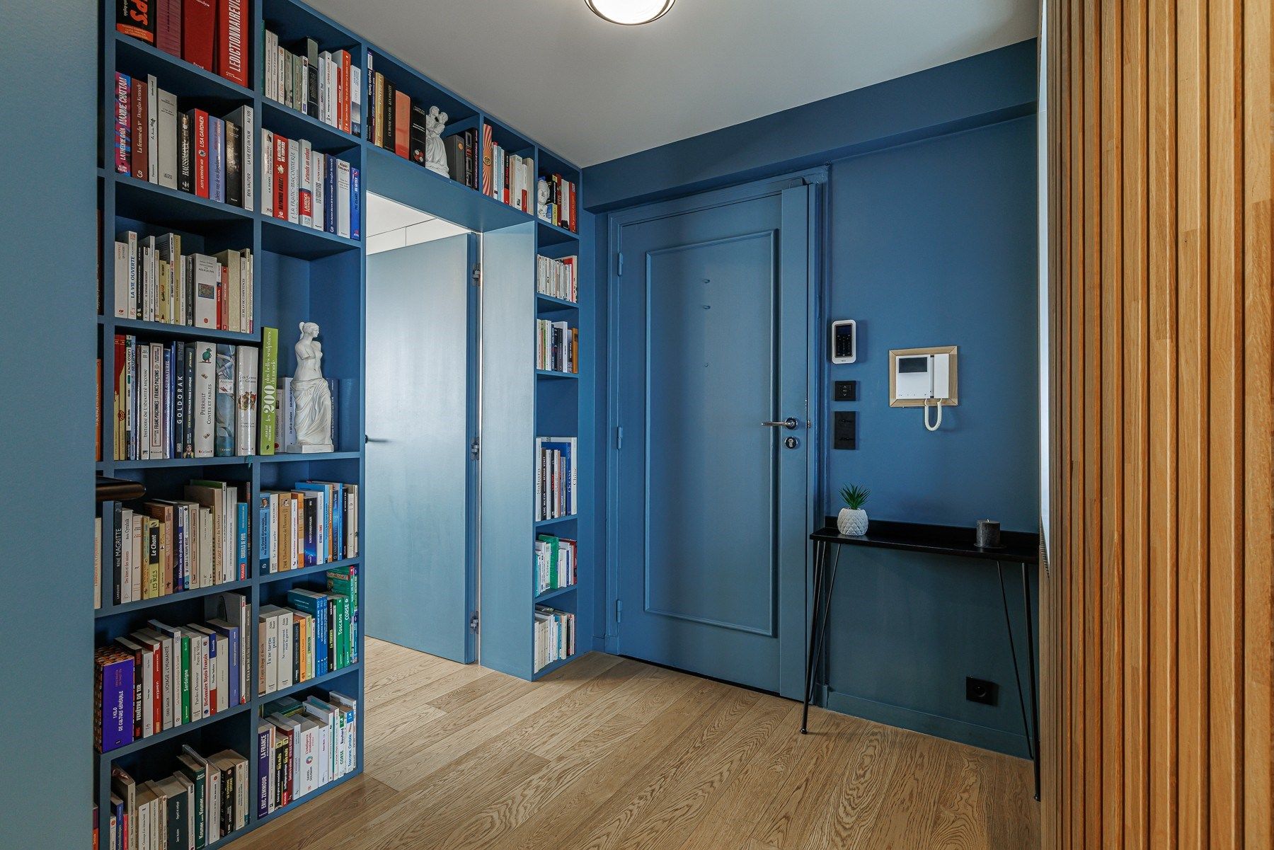 luxury apartment 5 Rooms for sale on NICE (06000)