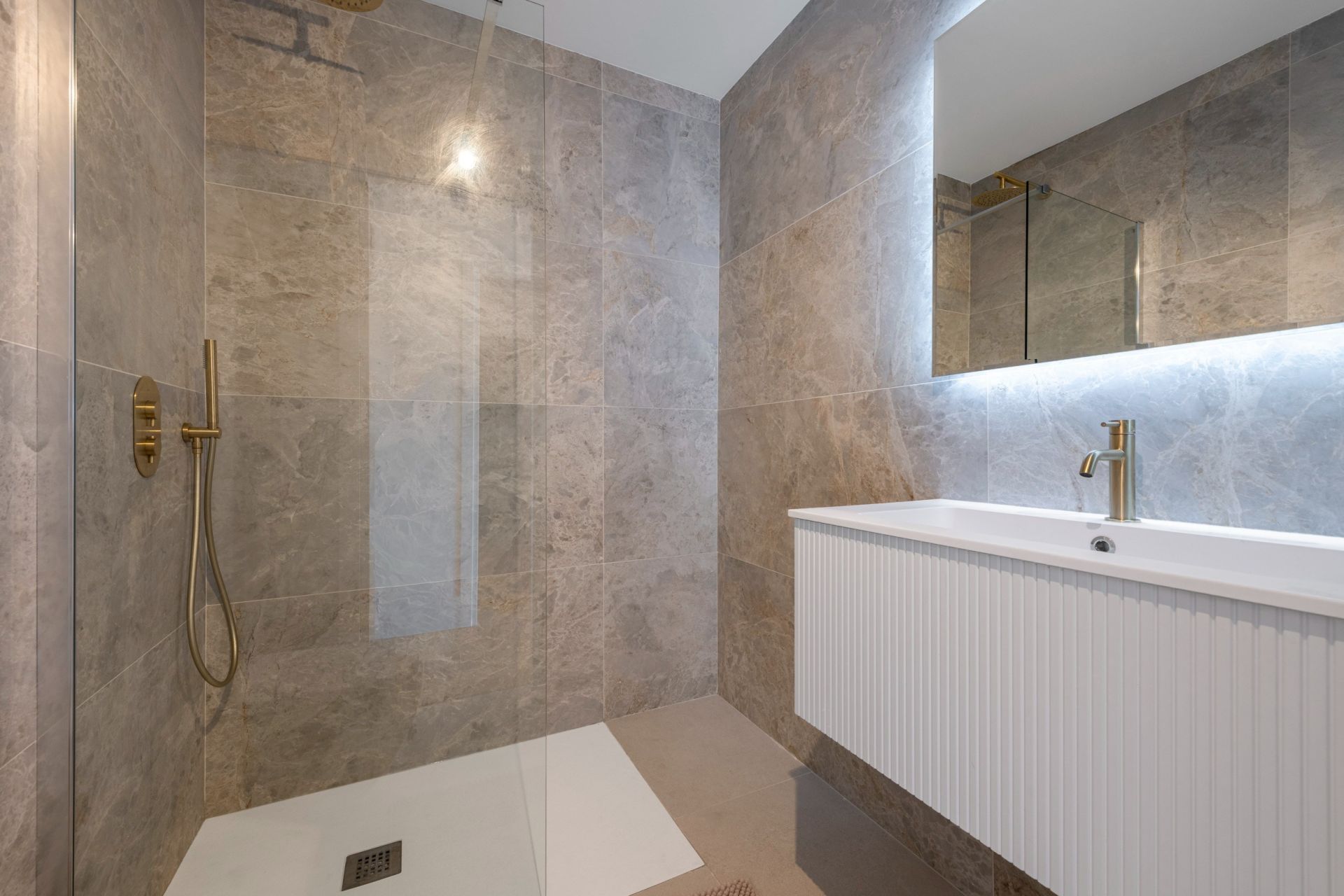 appartement de luxe 4 Pièces en vente sur CAGNES SUR MER (06800)