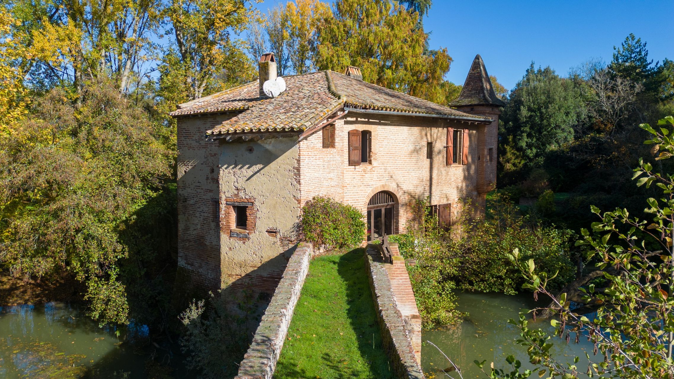 mill 10 Rooms for sale on CASTELSARRASIN (82100)