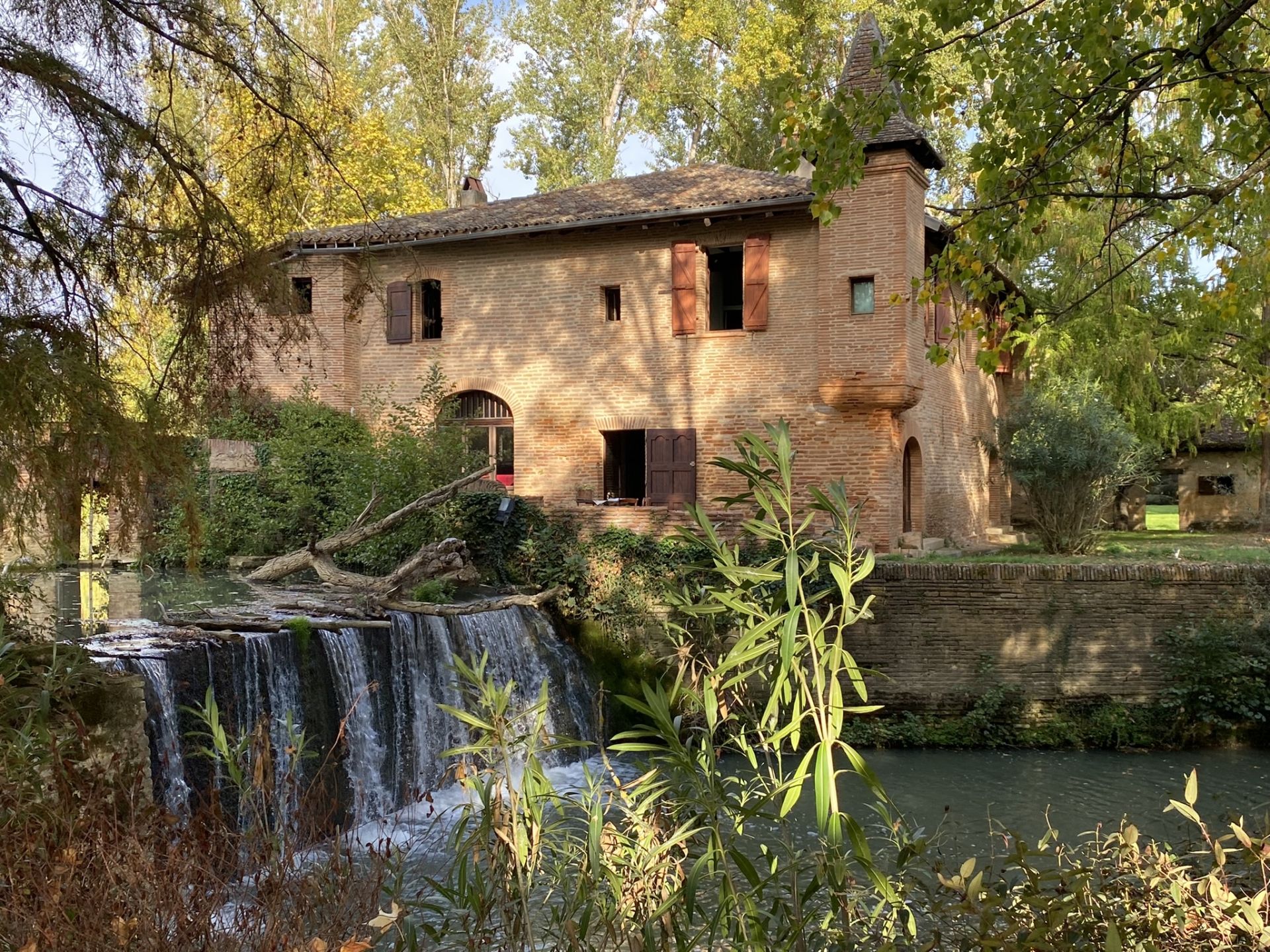 mill 10 Rooms for sale on CASTELSARRASIN (82100)