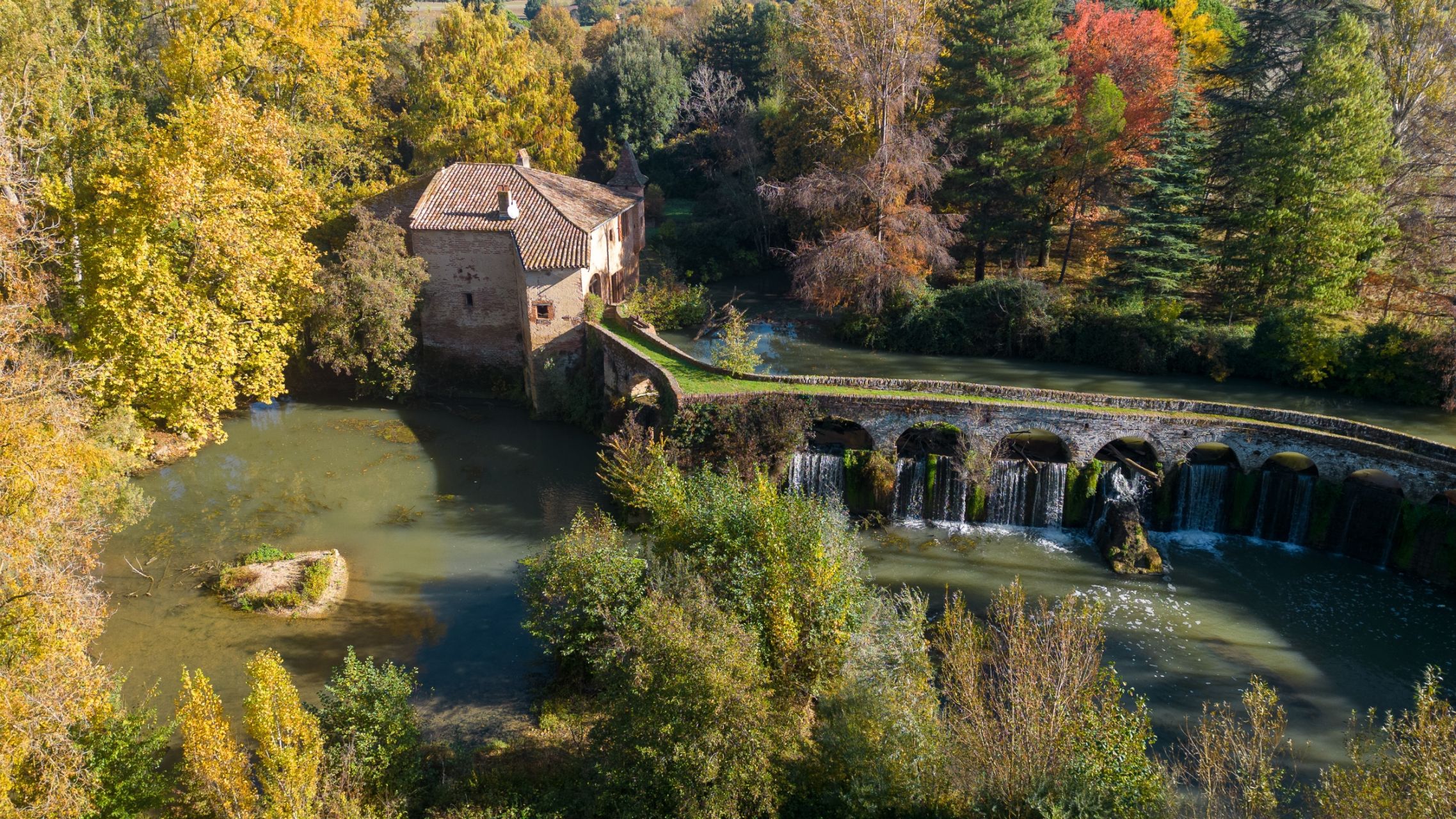 mill 10 Rooms for sale on CASTELSARRASIN (82100)