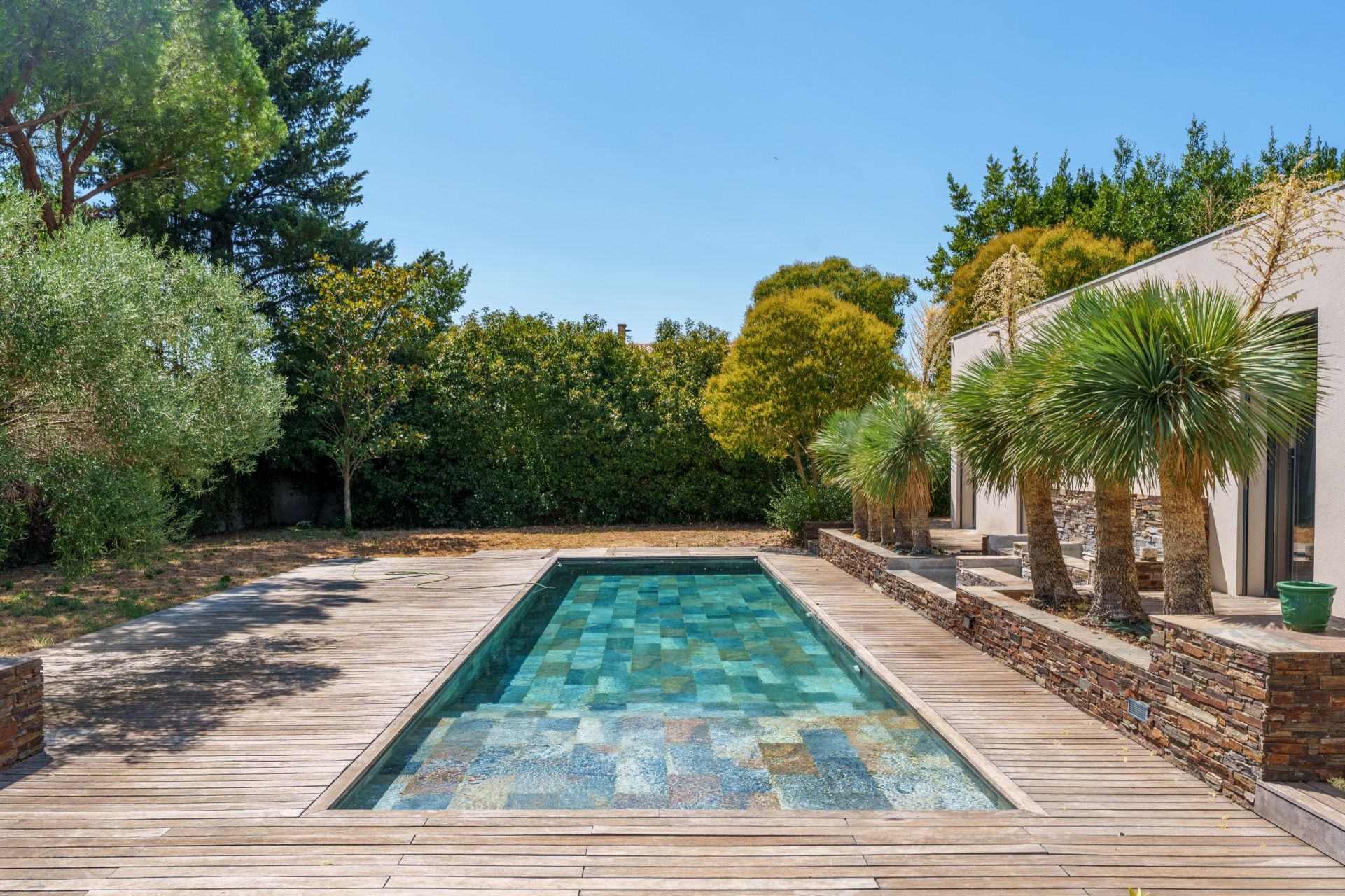 luxury villa 4 Rooms for sale on BAILLARGUES (34670)