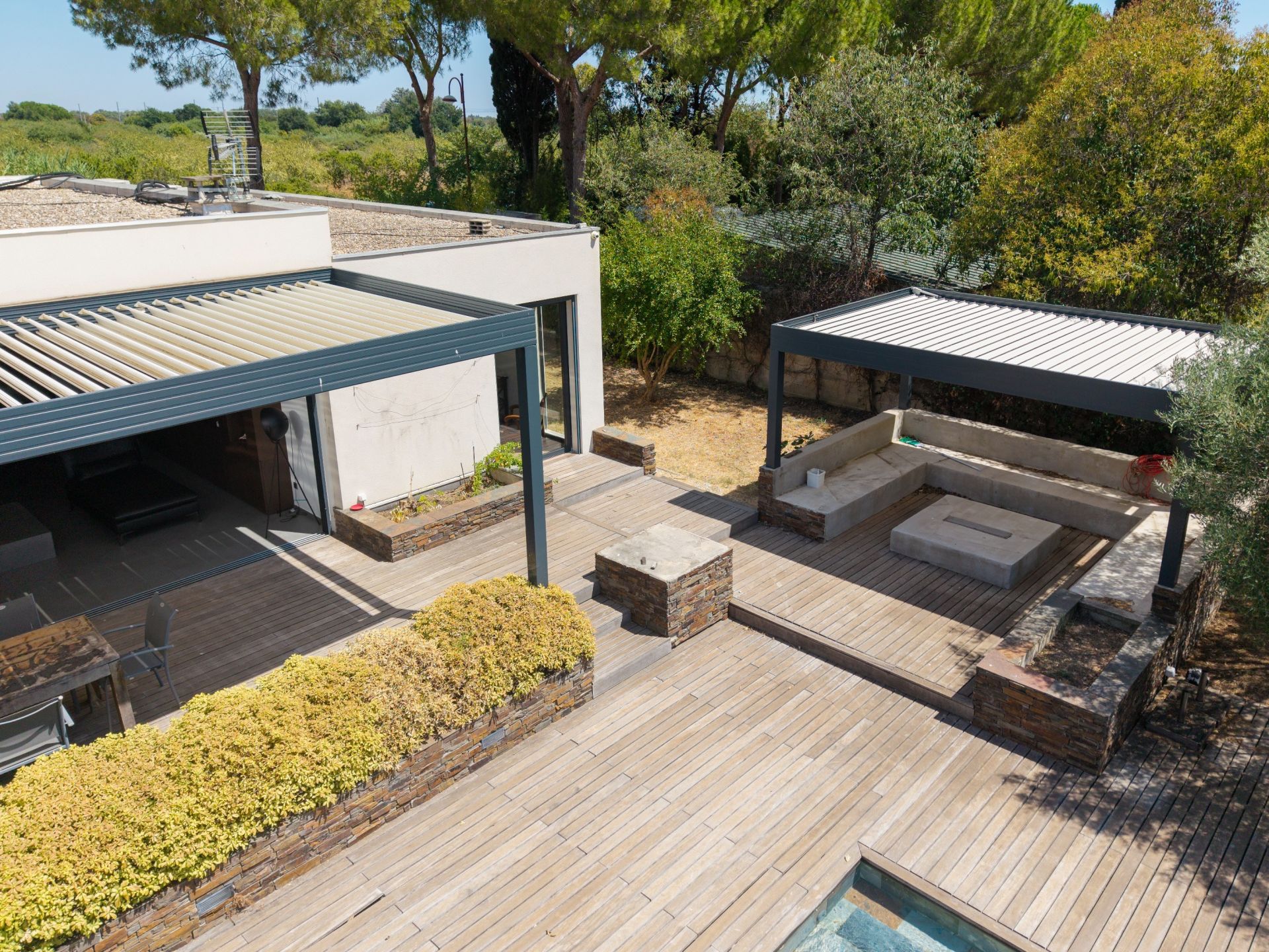 luxury villa 4 Rooms for sale on BAILLARGUES (34670)