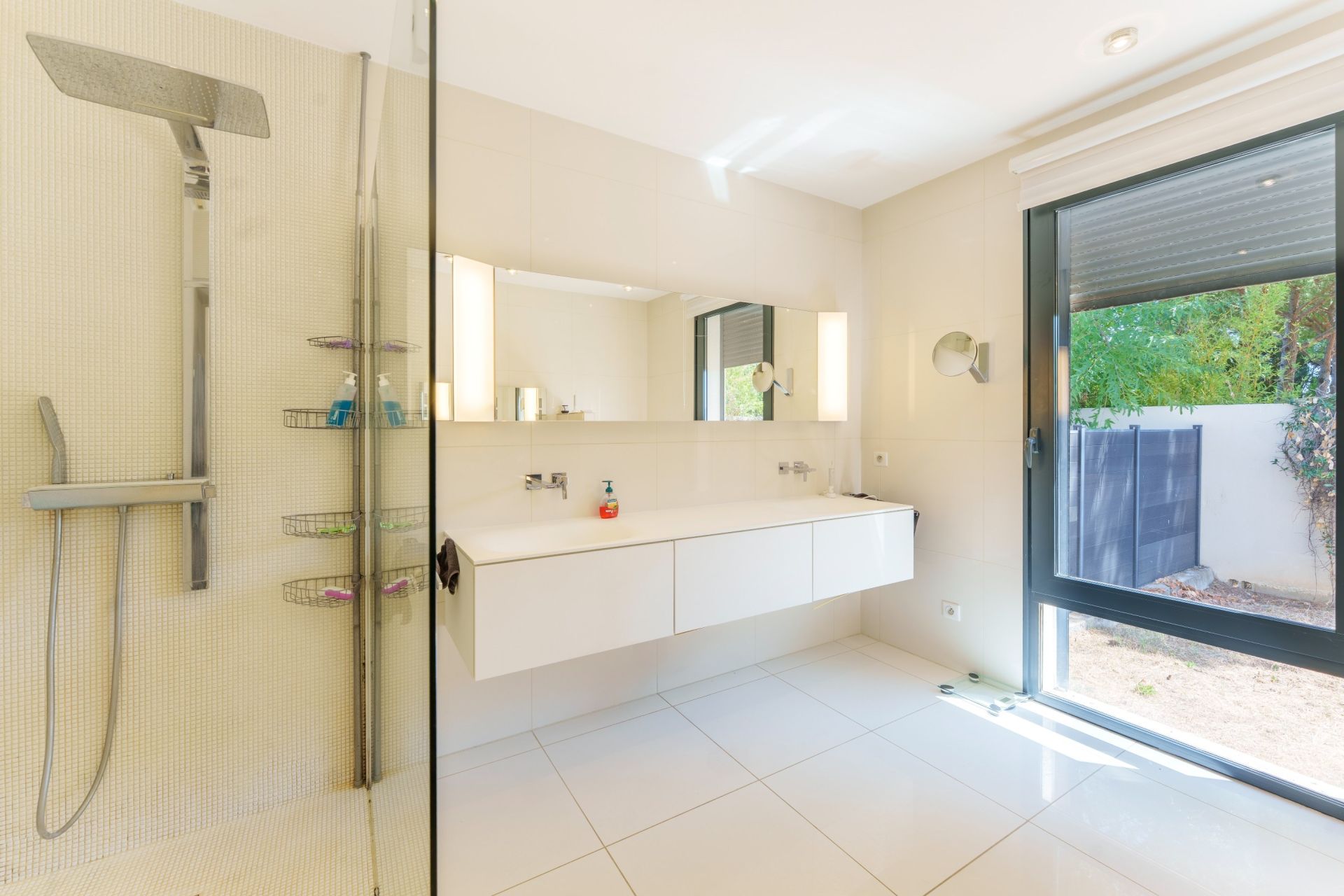 luxury villa 4 Rooms for sale on BAILLARGUES (34670)