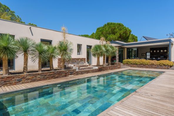 Sale Luxury villa Baillargues 4&nbsp;Rooms 195&nbsp;m²