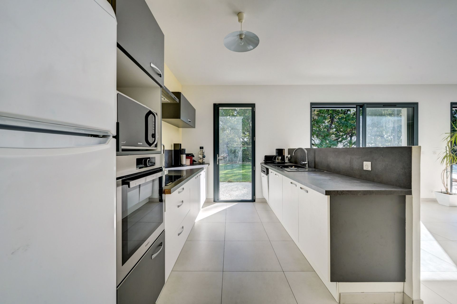 luxury house 7 Rooms for sale on AIX EN PROVENCE (13100)