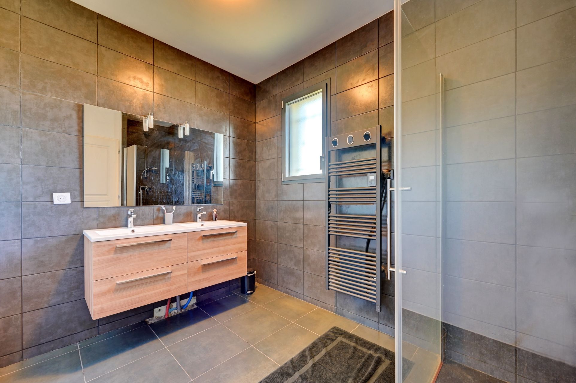 luxury house 7 Rooms for sale on AIX EN PROVENCE (13100)