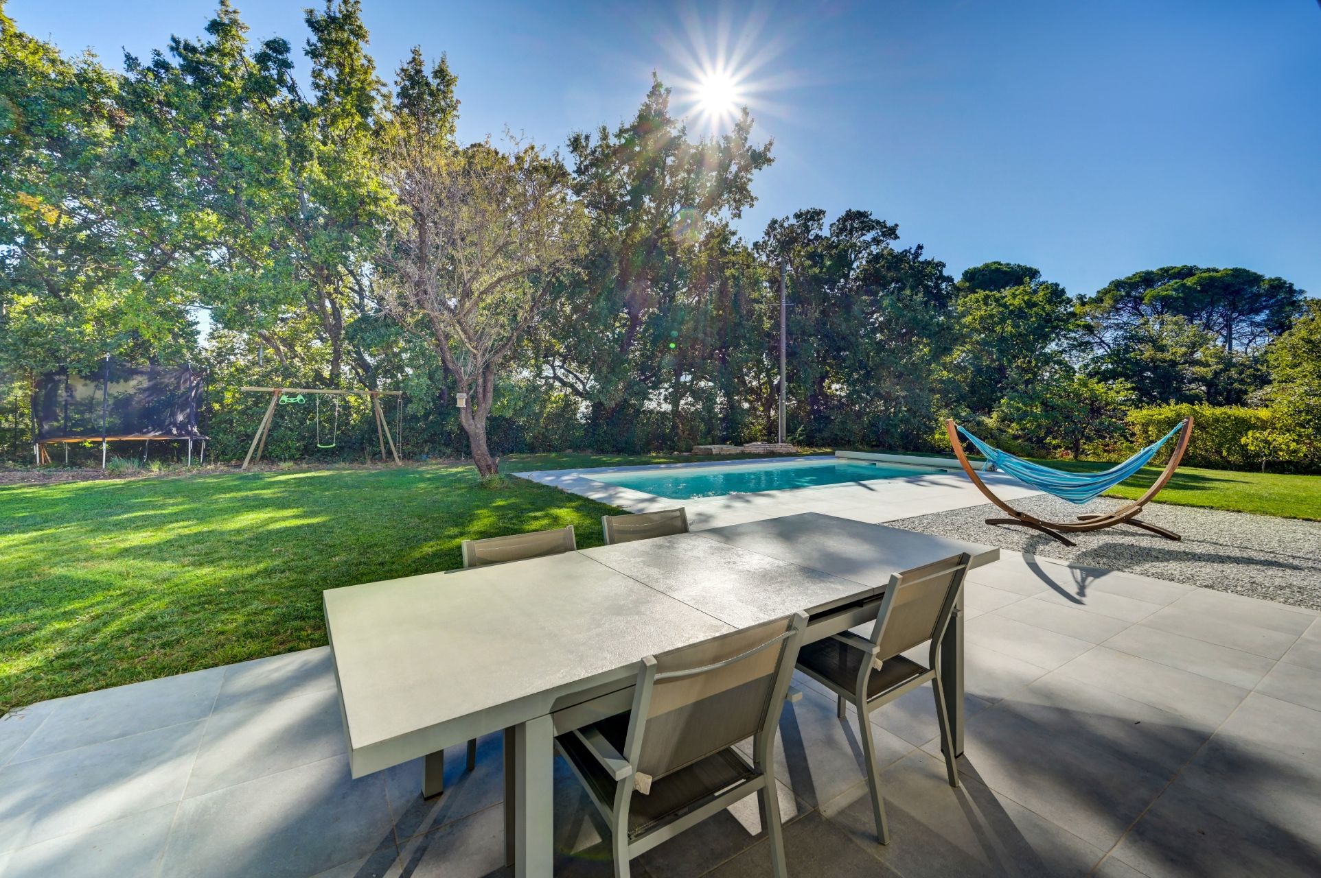 luxury house 7 Rooms for sale on AIX EN PROVENCE (13100)