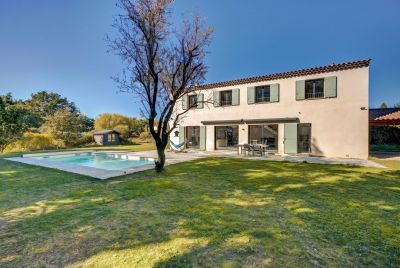 Sale Luxury house Aix-en-Provence 7&nbsp;Rooms 200&nbsp;m²