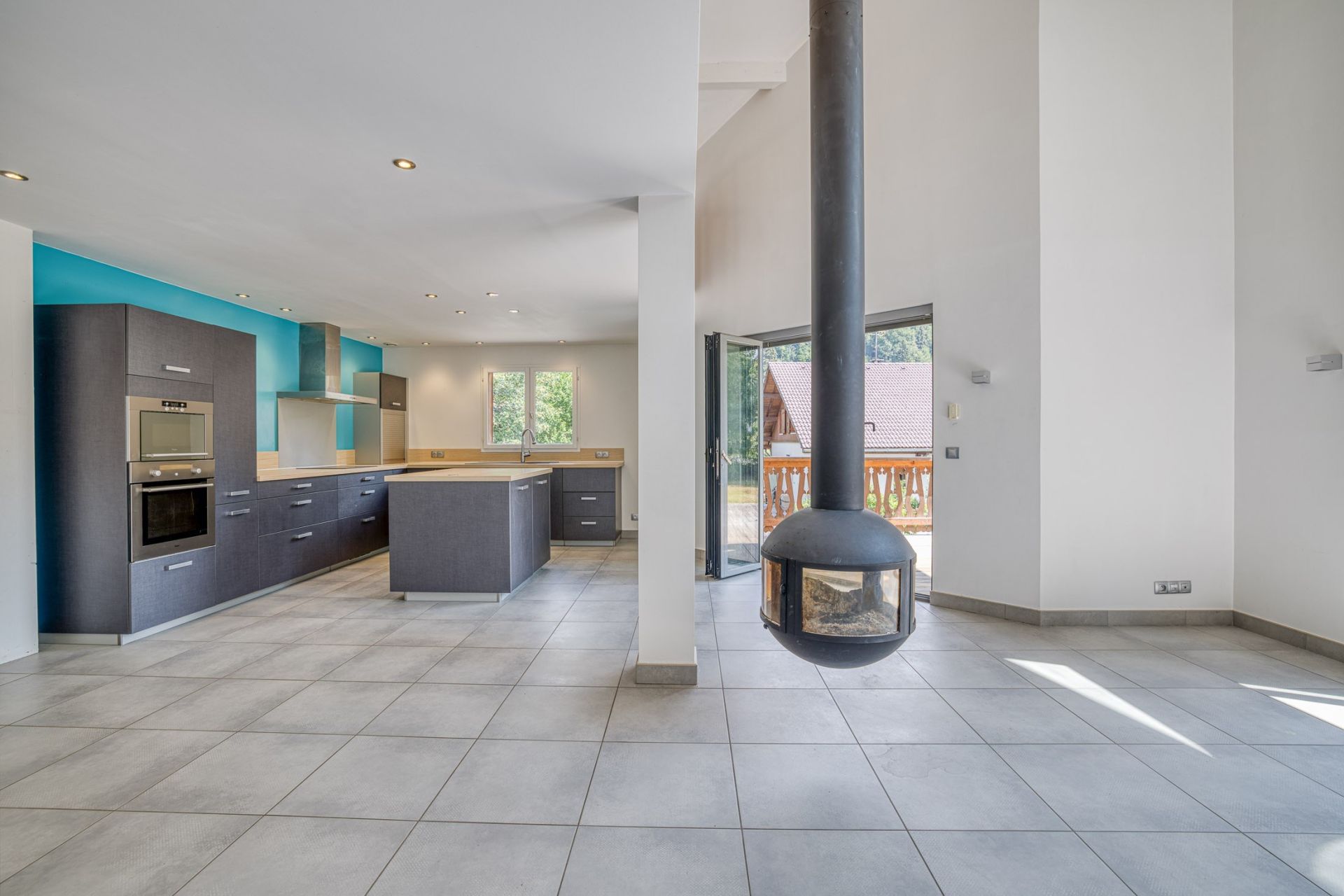 luxury chalet 6 Rooms for sale on ARACHES LA FRASSE (74300)