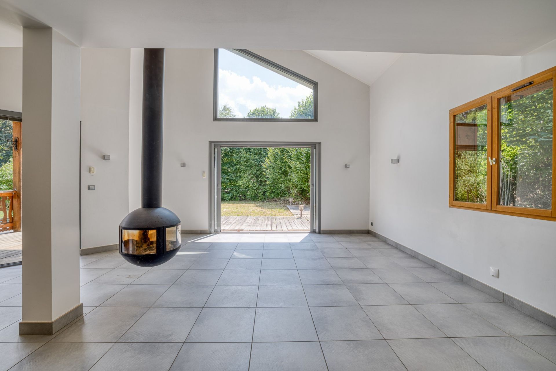 luxury chalet 6 Rooms for sale on ARACHES LA FRASSE (74300)