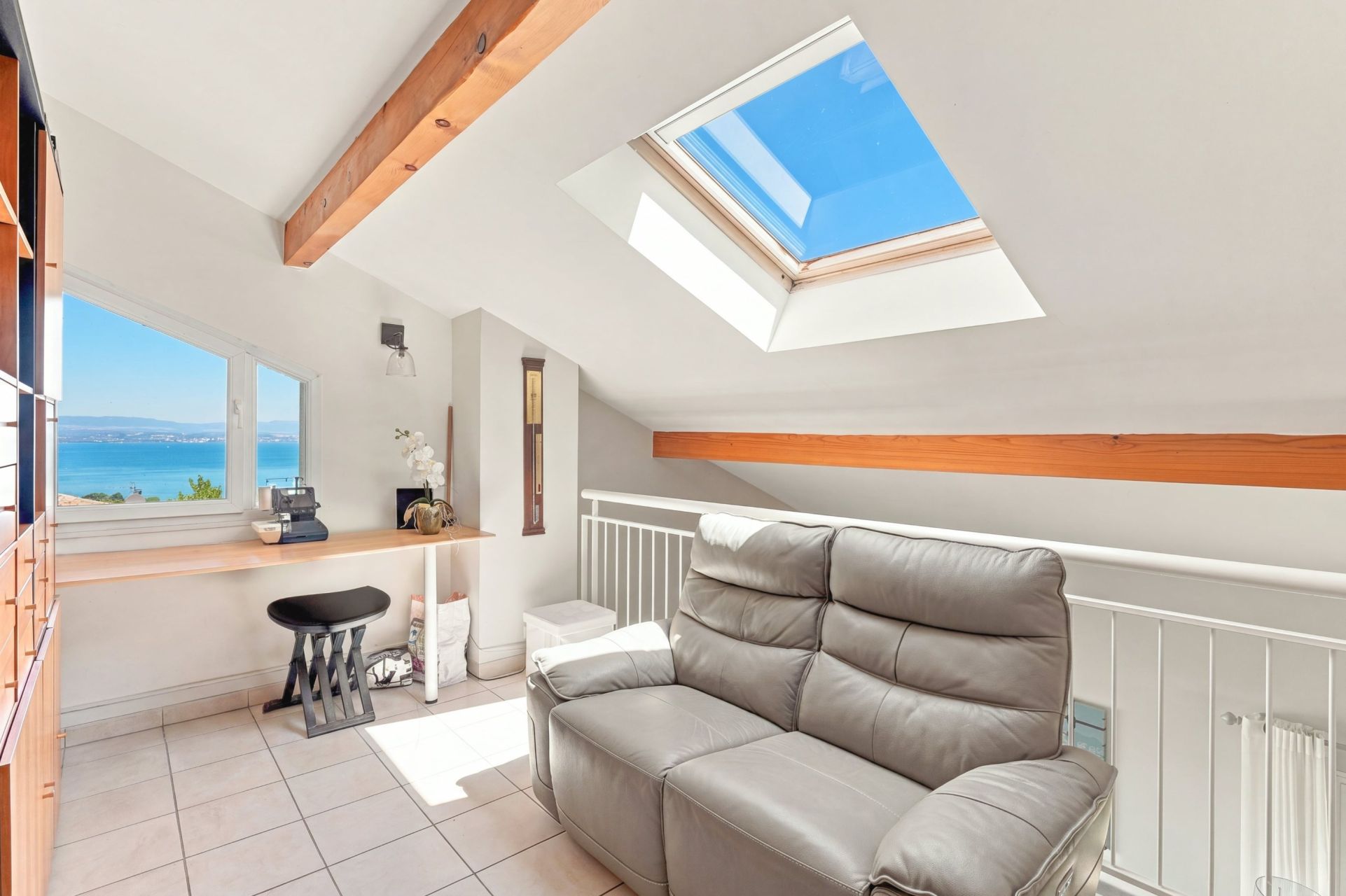 luxury house 6 Rooms for sale on PUBLIER (74500)