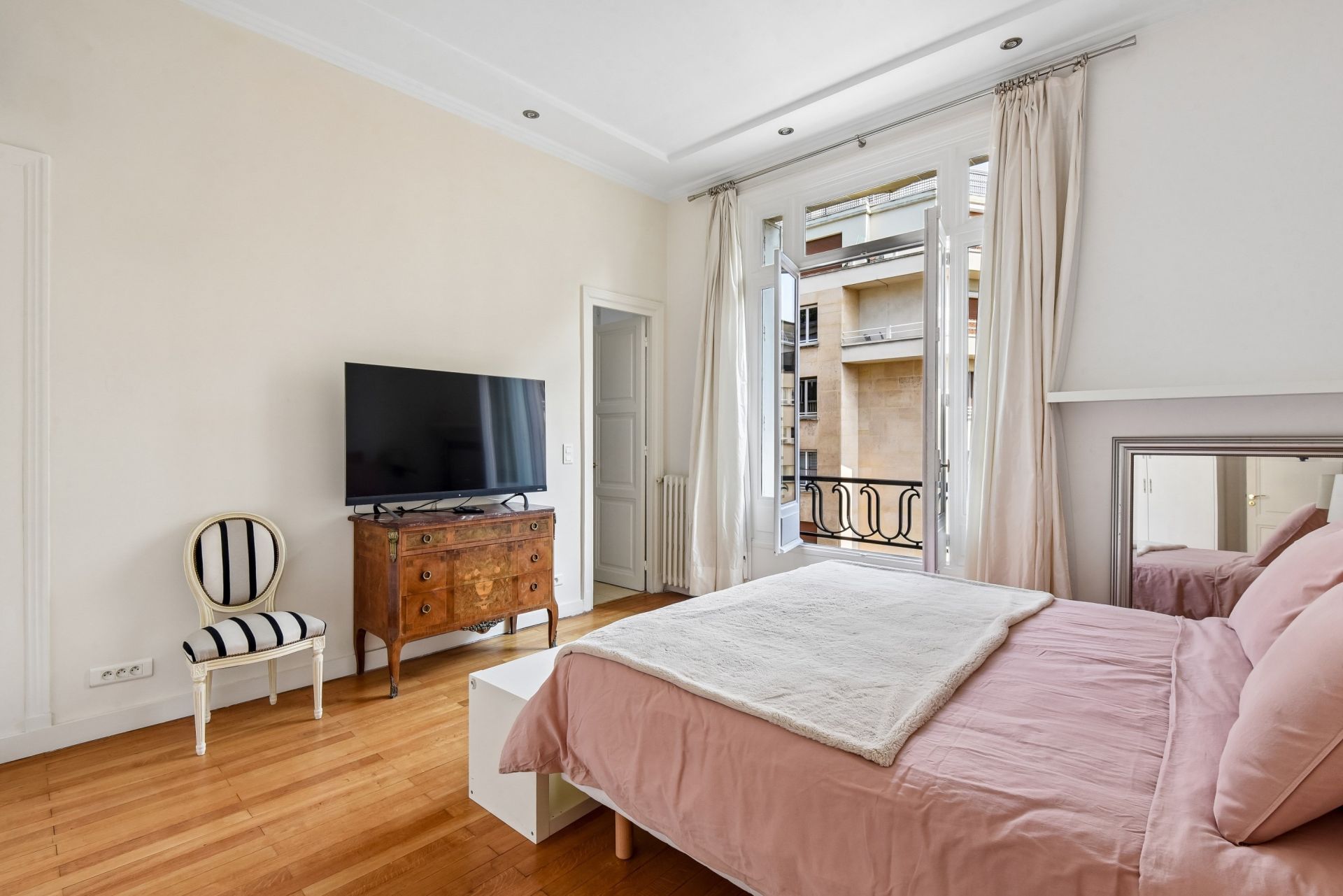 appartement de luxe 6 Pièces en location sur PARIS (75016)