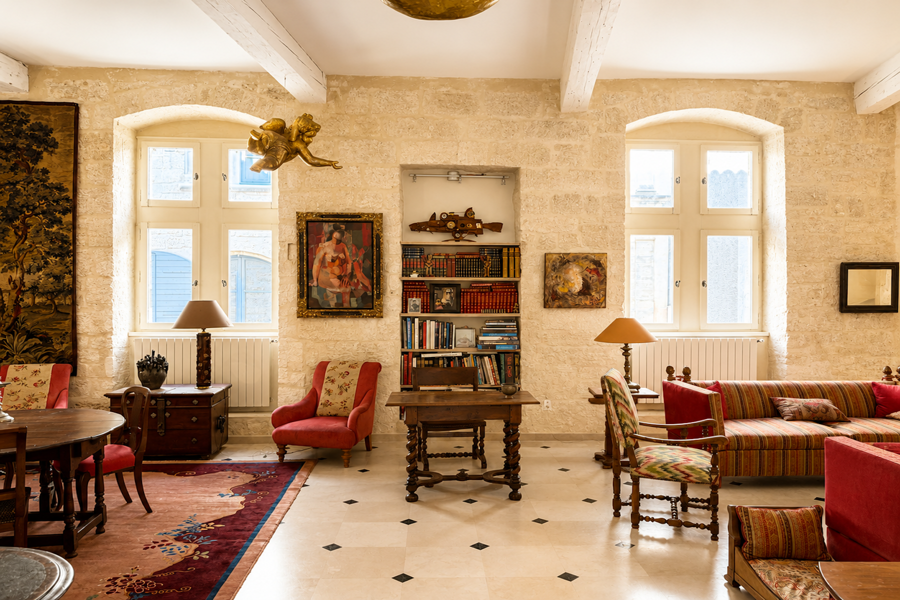 luxury apartment 6 Rooms for sale on UZES (30700)