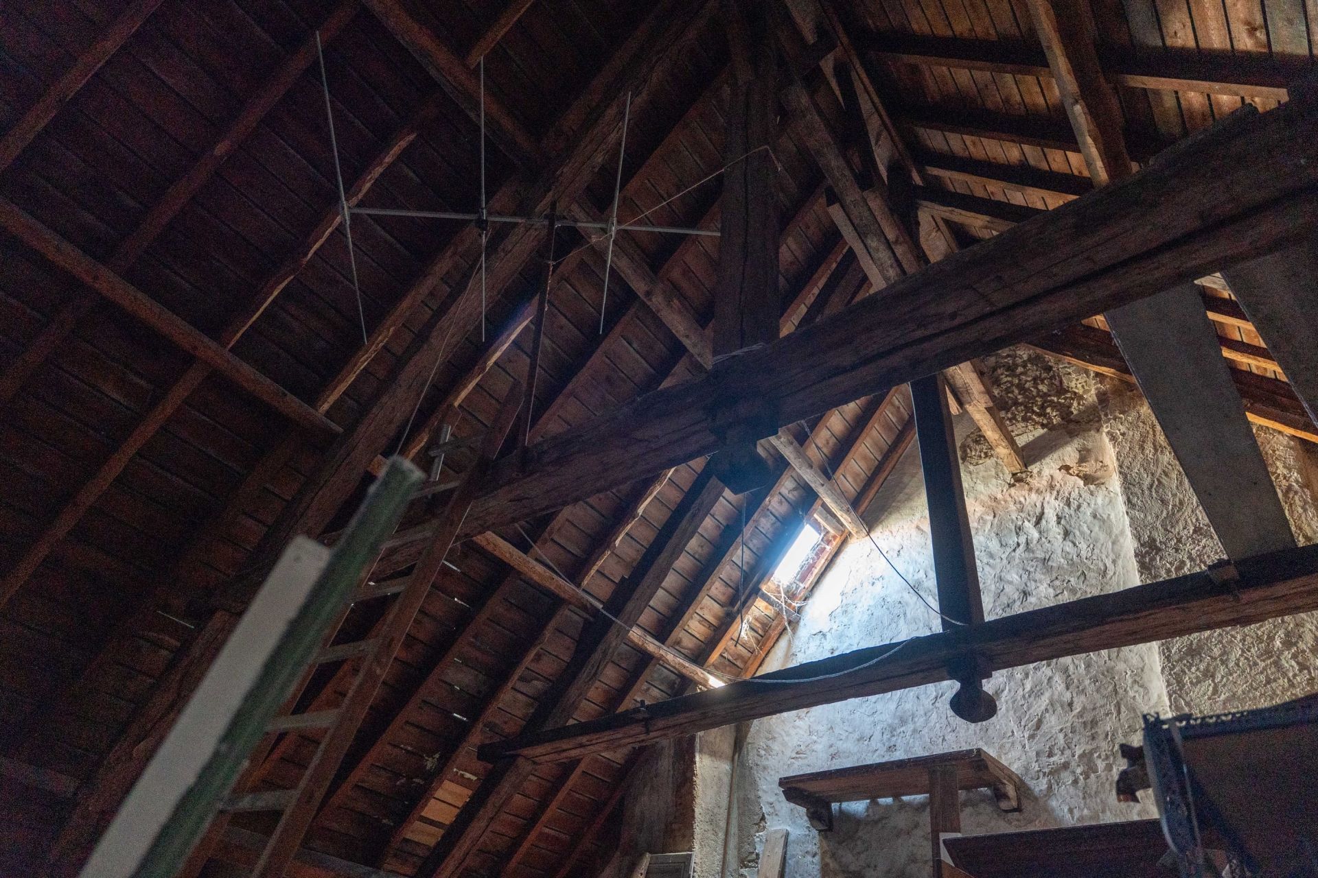 luxury house 8 Rooms for sale on LA ROCHELLE (17000)