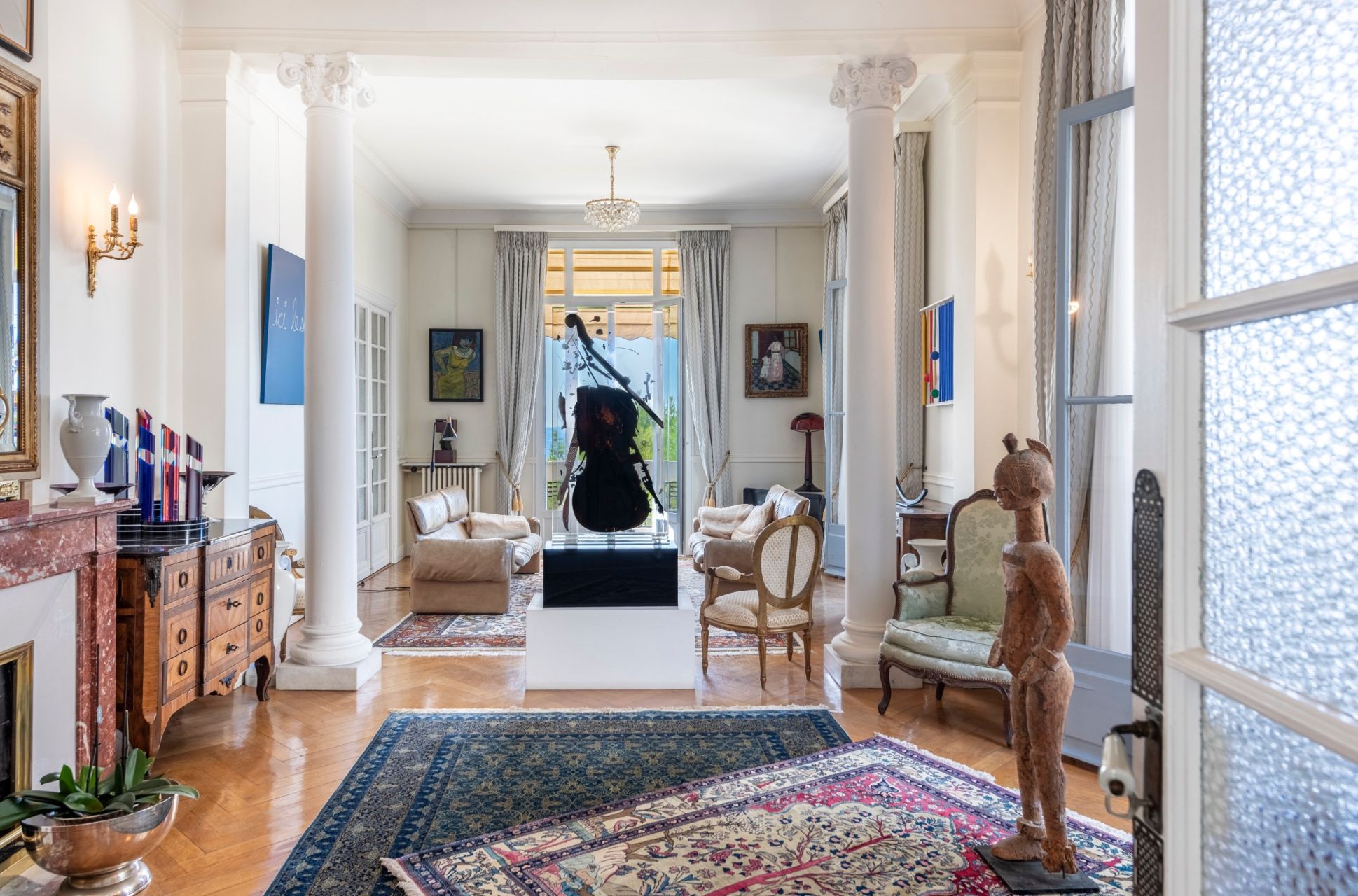 luxury villa 6 Rooms for sale on NICE (06000)