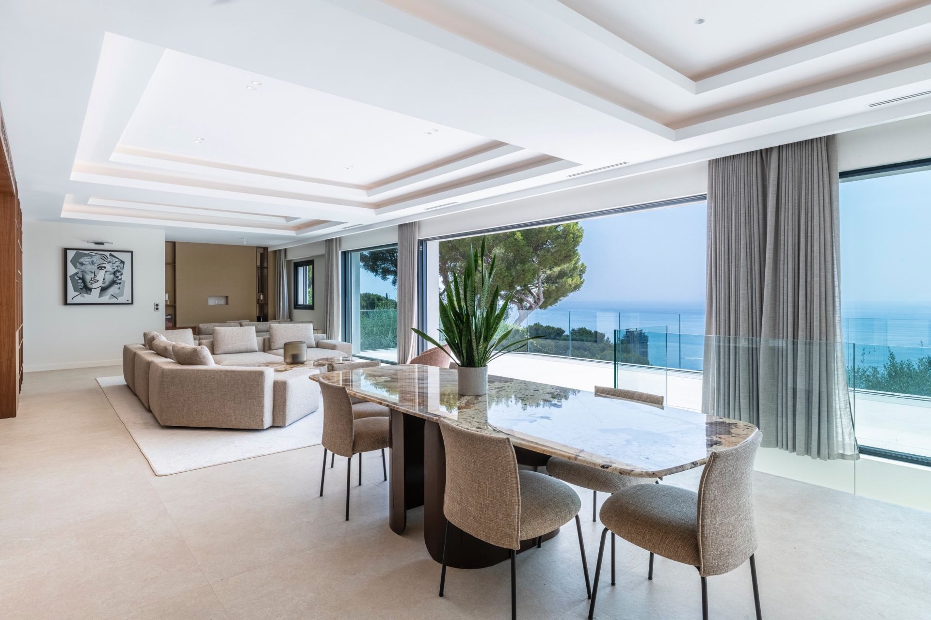luxury villa 6 Rooms for sale on BEAUSOLEIL (06240)