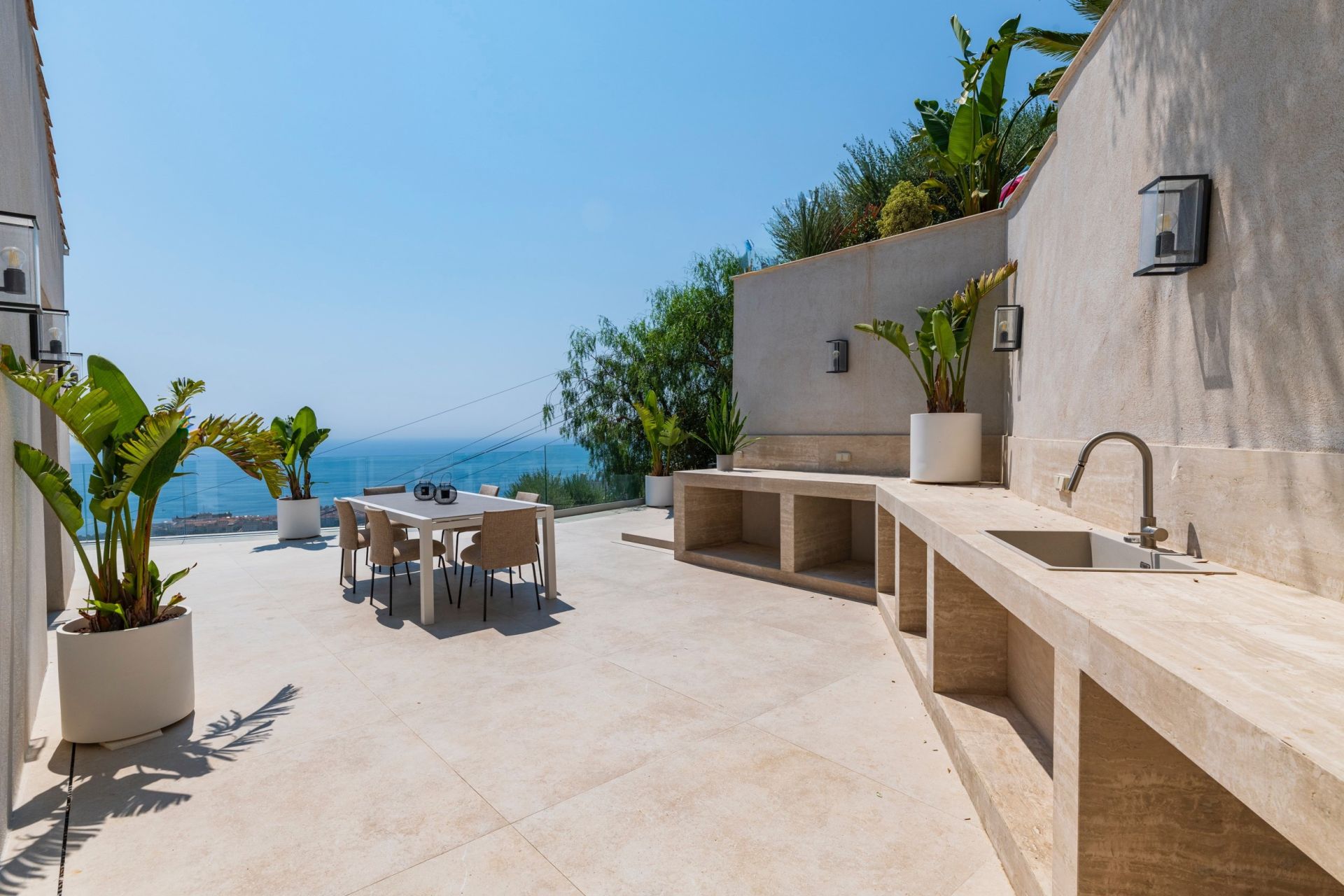 luxury villa 6 Rooms for sale on BEAUSOLEIL (06240)