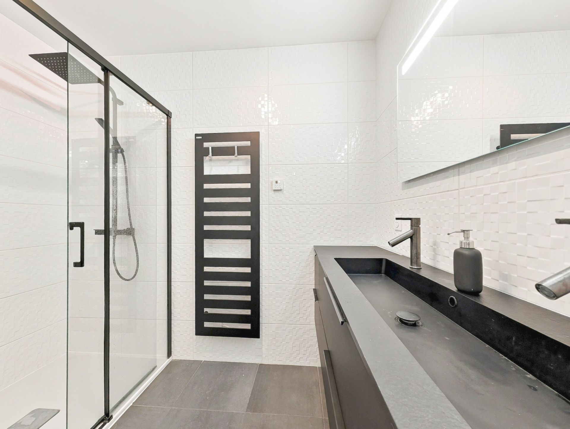 luxury apartment 3 Rooms for sale on BEAUMONT (74160)