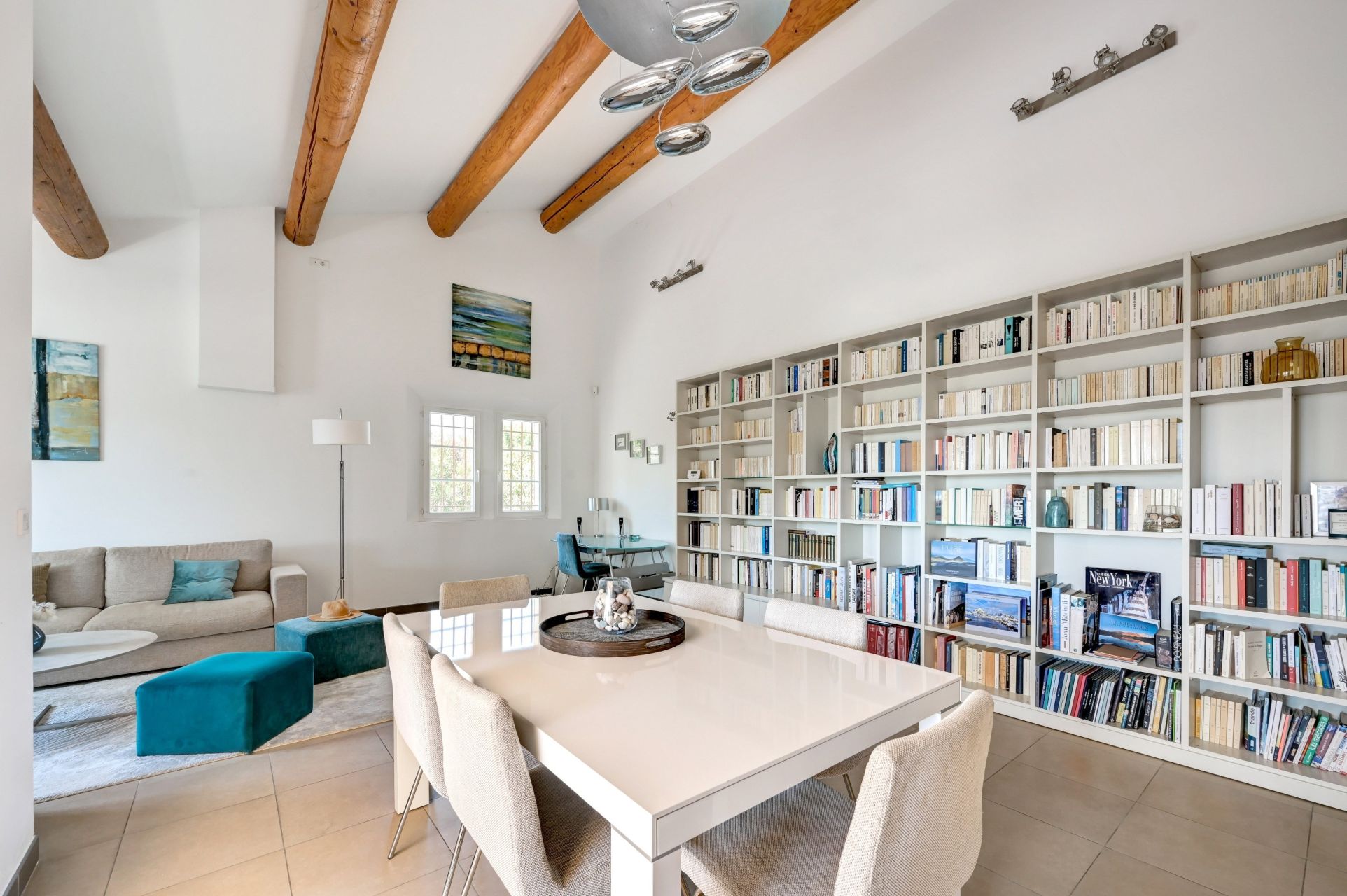 luxury house 5 Rooms for sale on EGUILLES (13510)