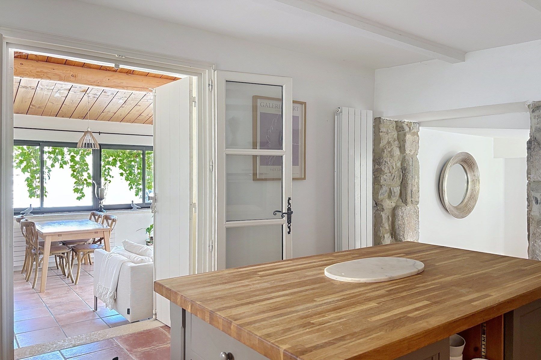luxury house 6 Rooms for sale on LUSSAN (30580)
