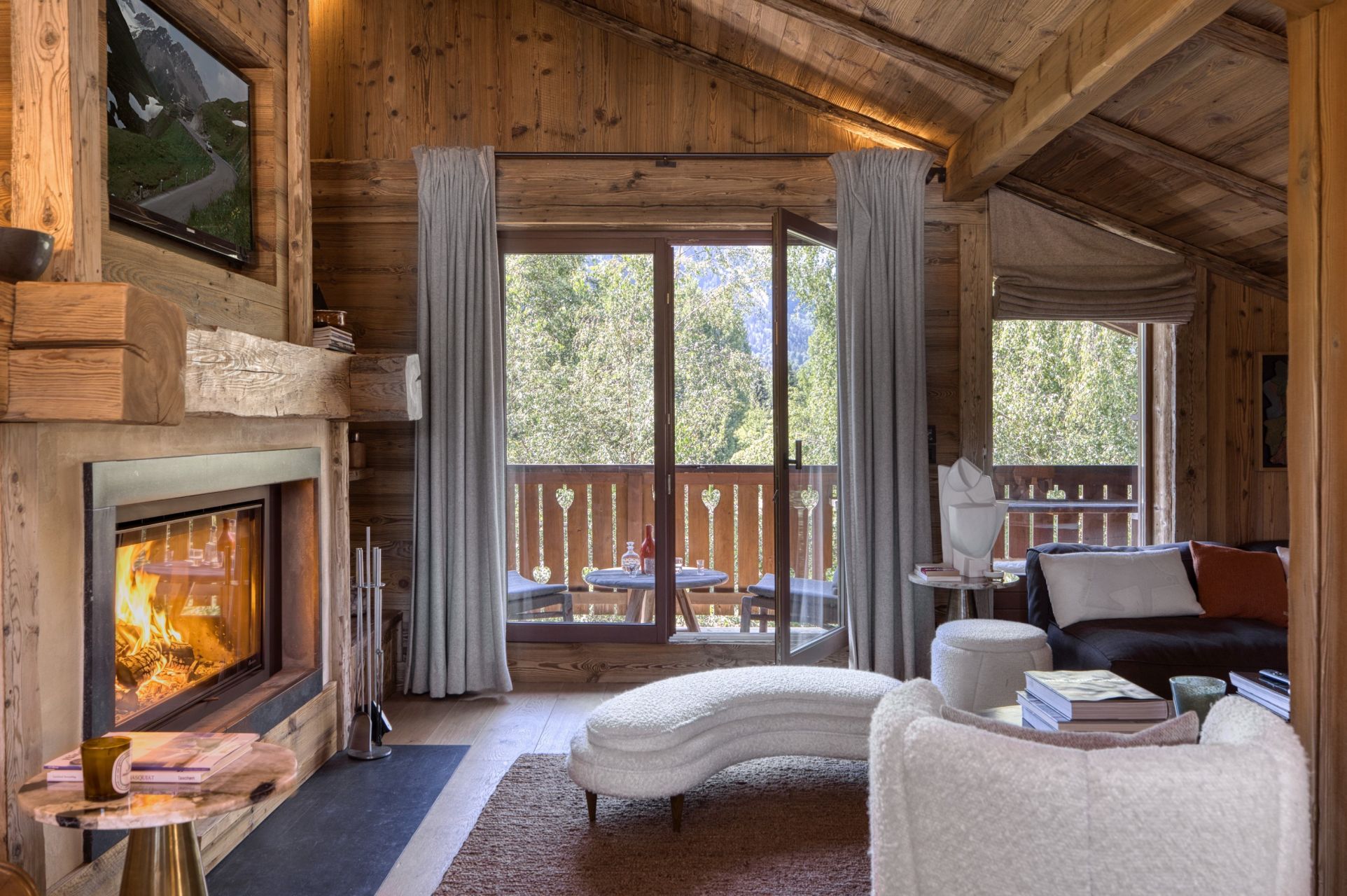 luxury apartment 4 Rooms for sale on MEGEVE (74120)