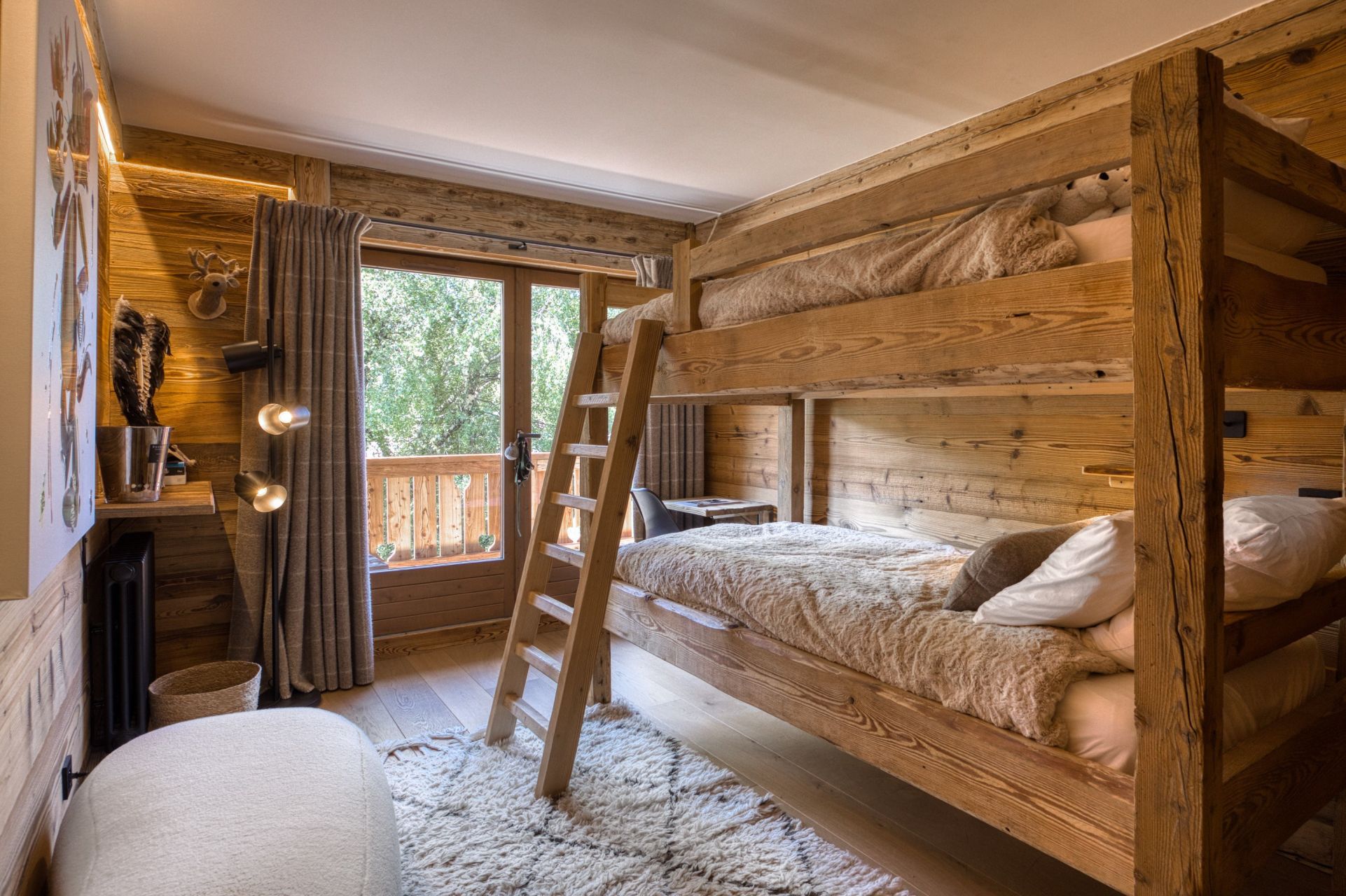 luxury apartment 4 Rooms for sale on MEGEVE (74120)