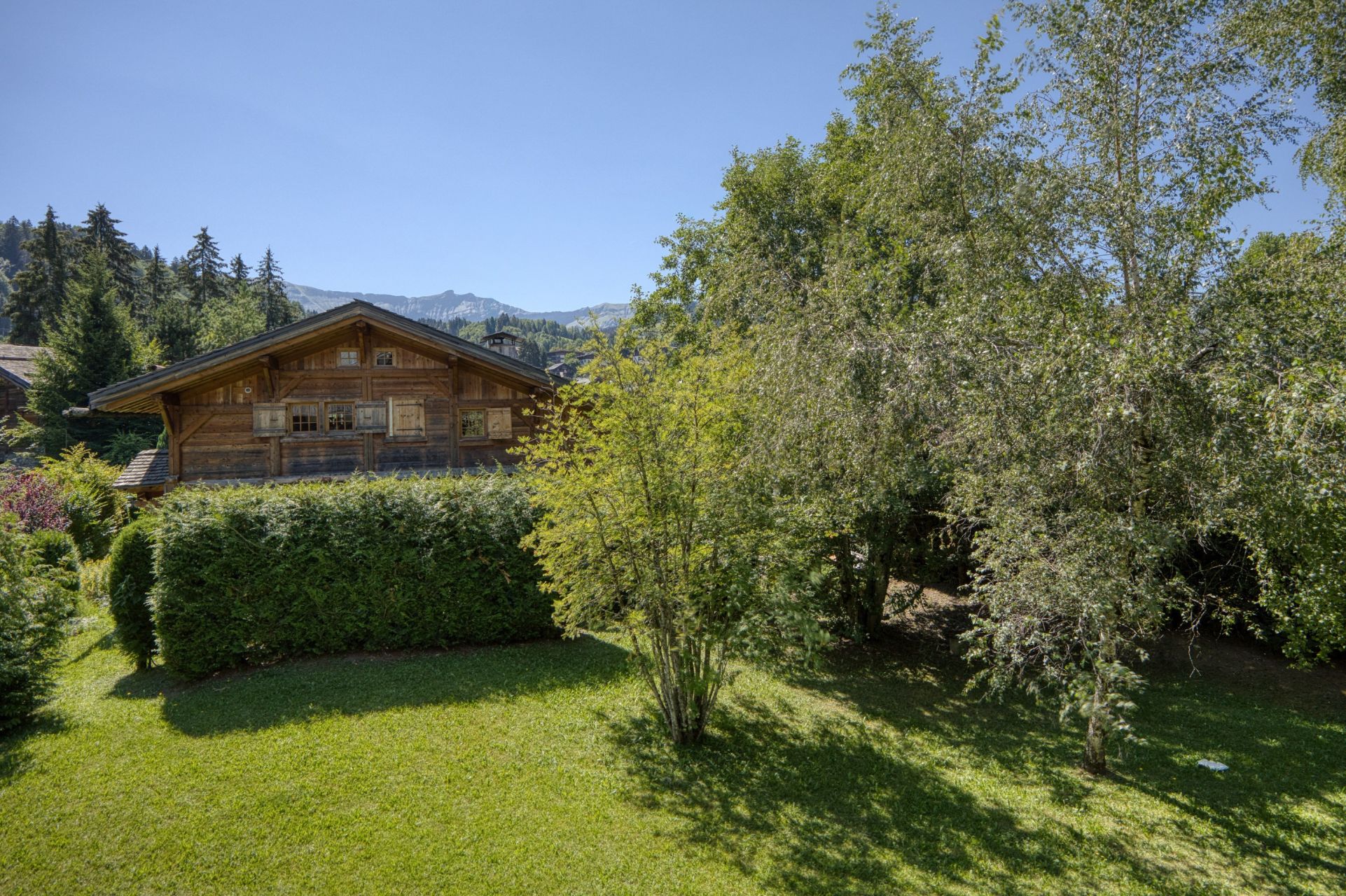 luxury apartment 4 Rooms for sale on MEGEVE (74120)