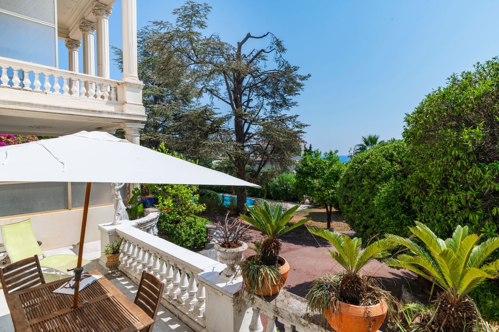 luxury apartment 3 Rooms for sale on NICE (06000)