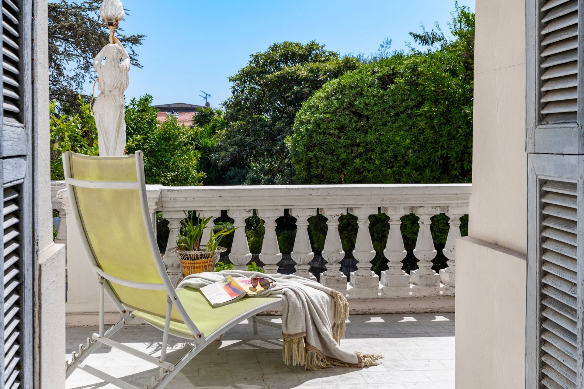 luxury apartment 3 Rooms for sale on NICE (06000)