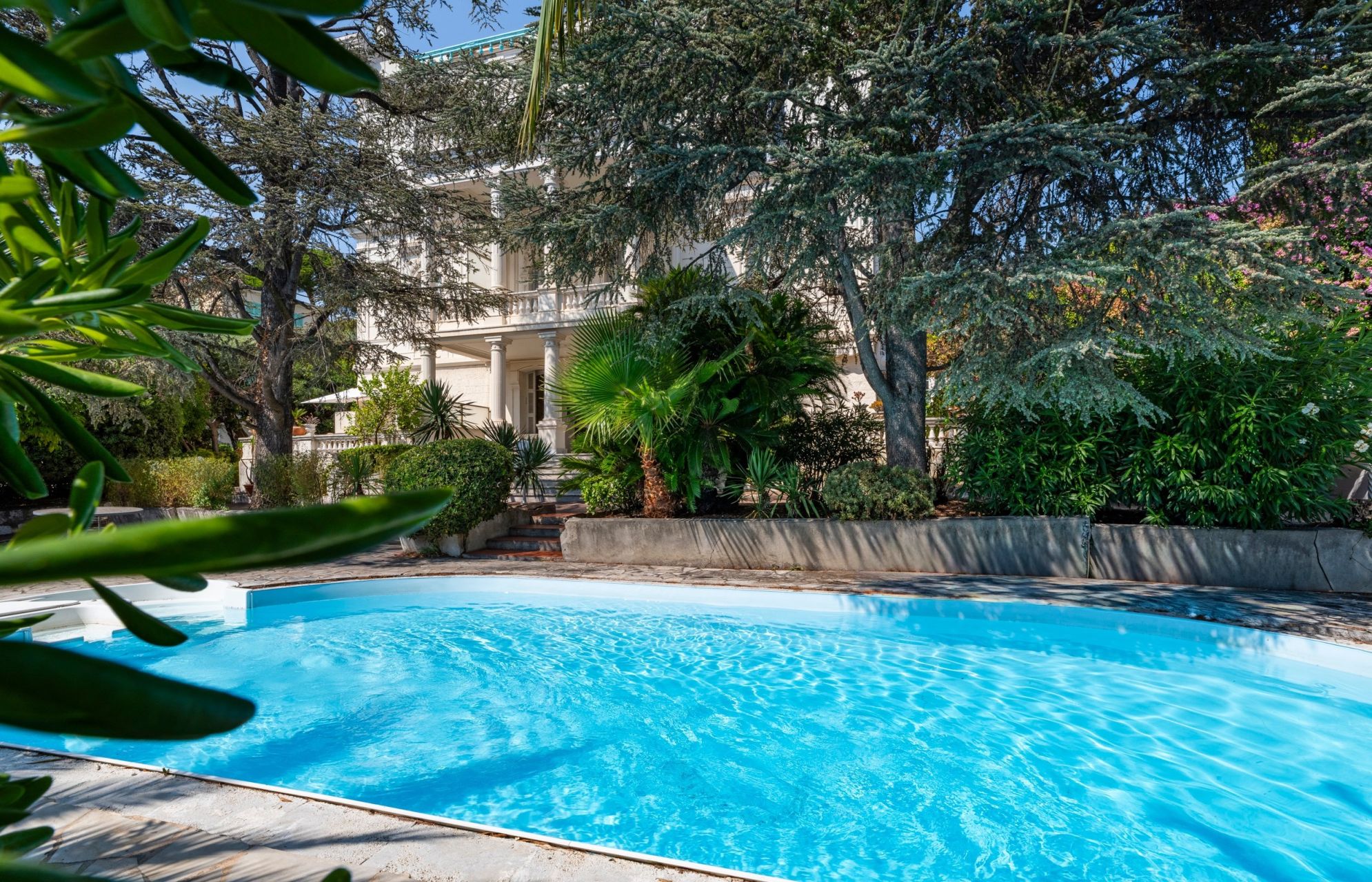 luxury apartment 3 Rooms for sale on NICE (06000)