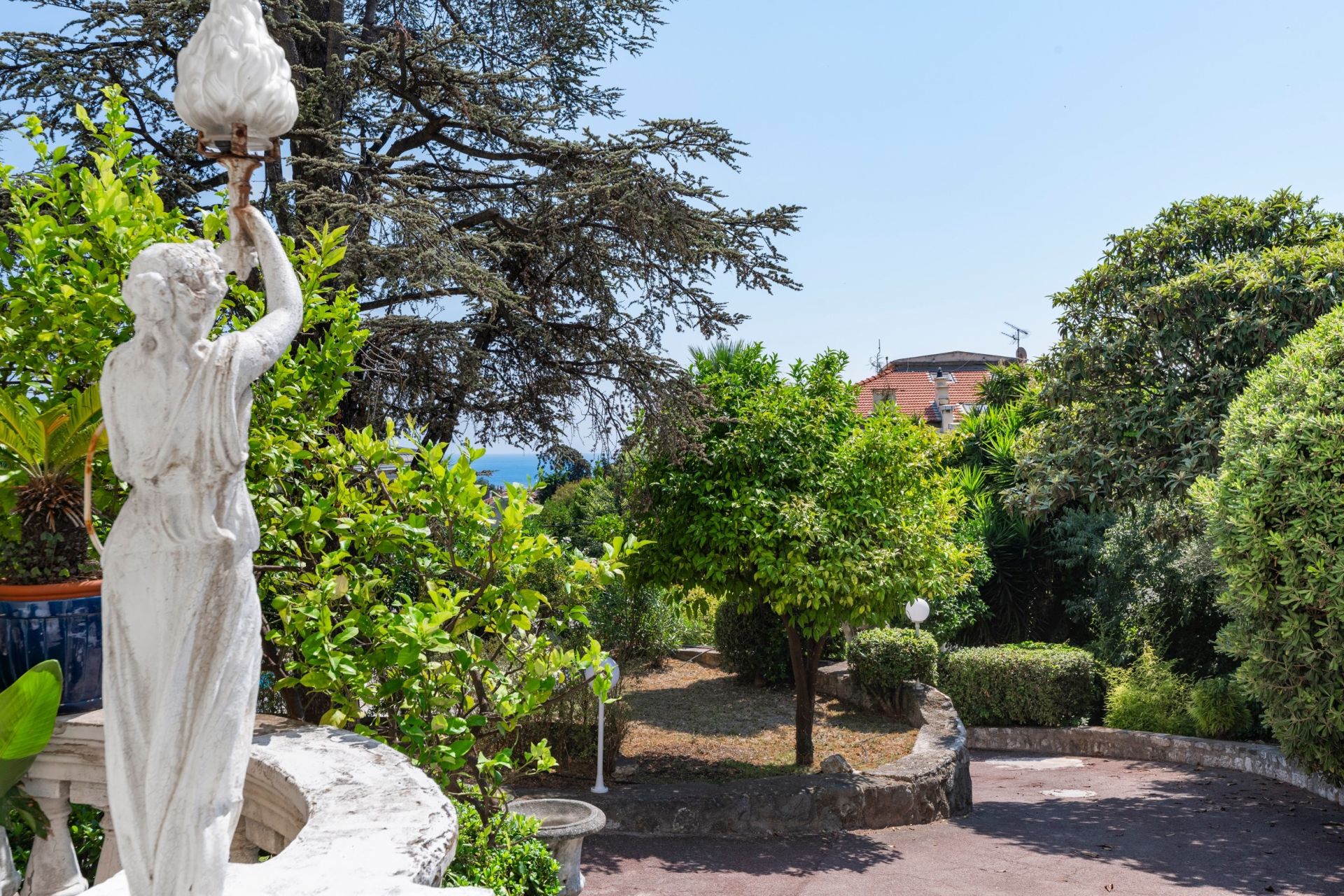 luxury apartment 3 Rooms for sale on NICE (06000)