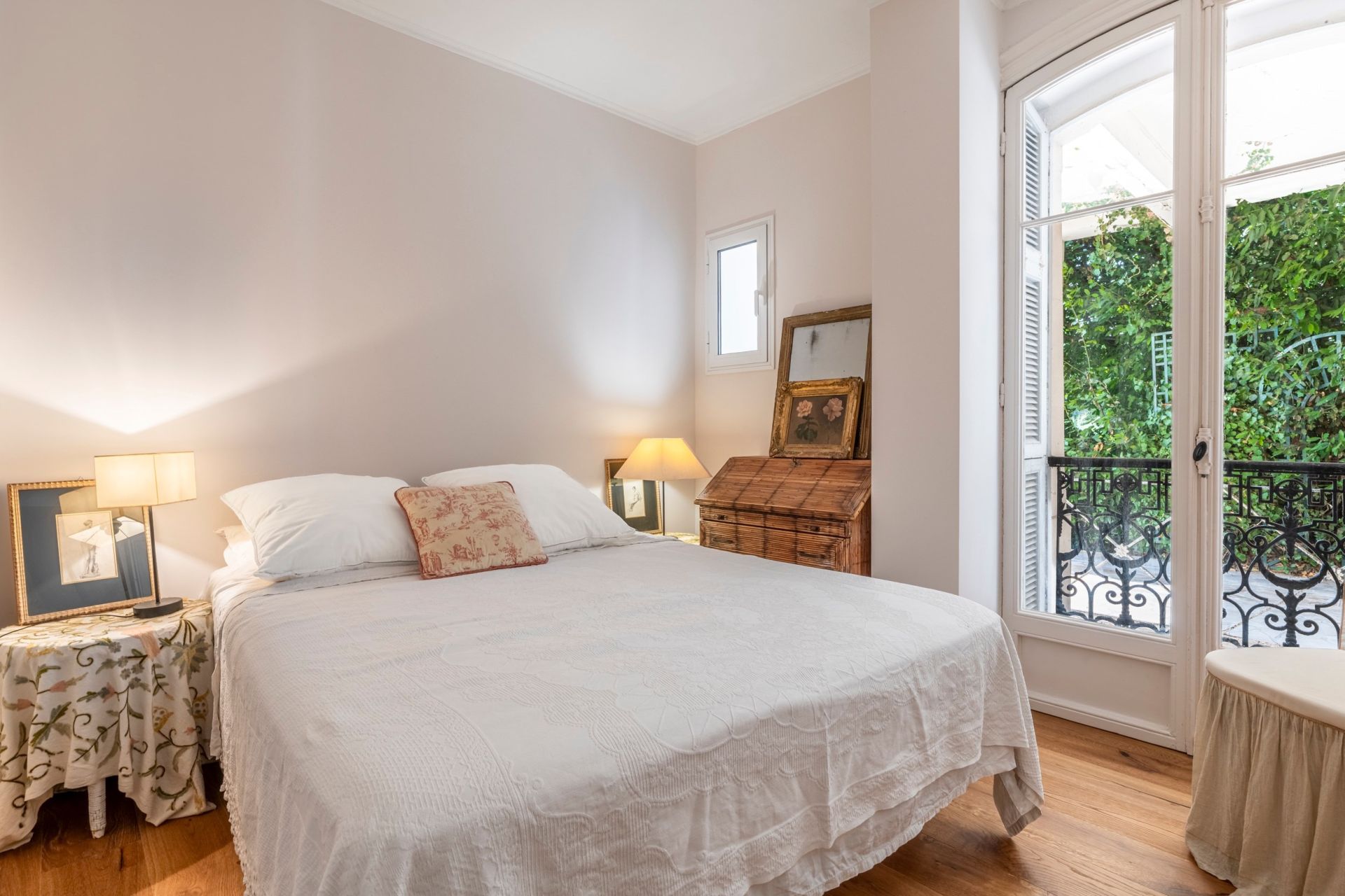 luxury apartment 3 Rooms for sale on NICE (06000)