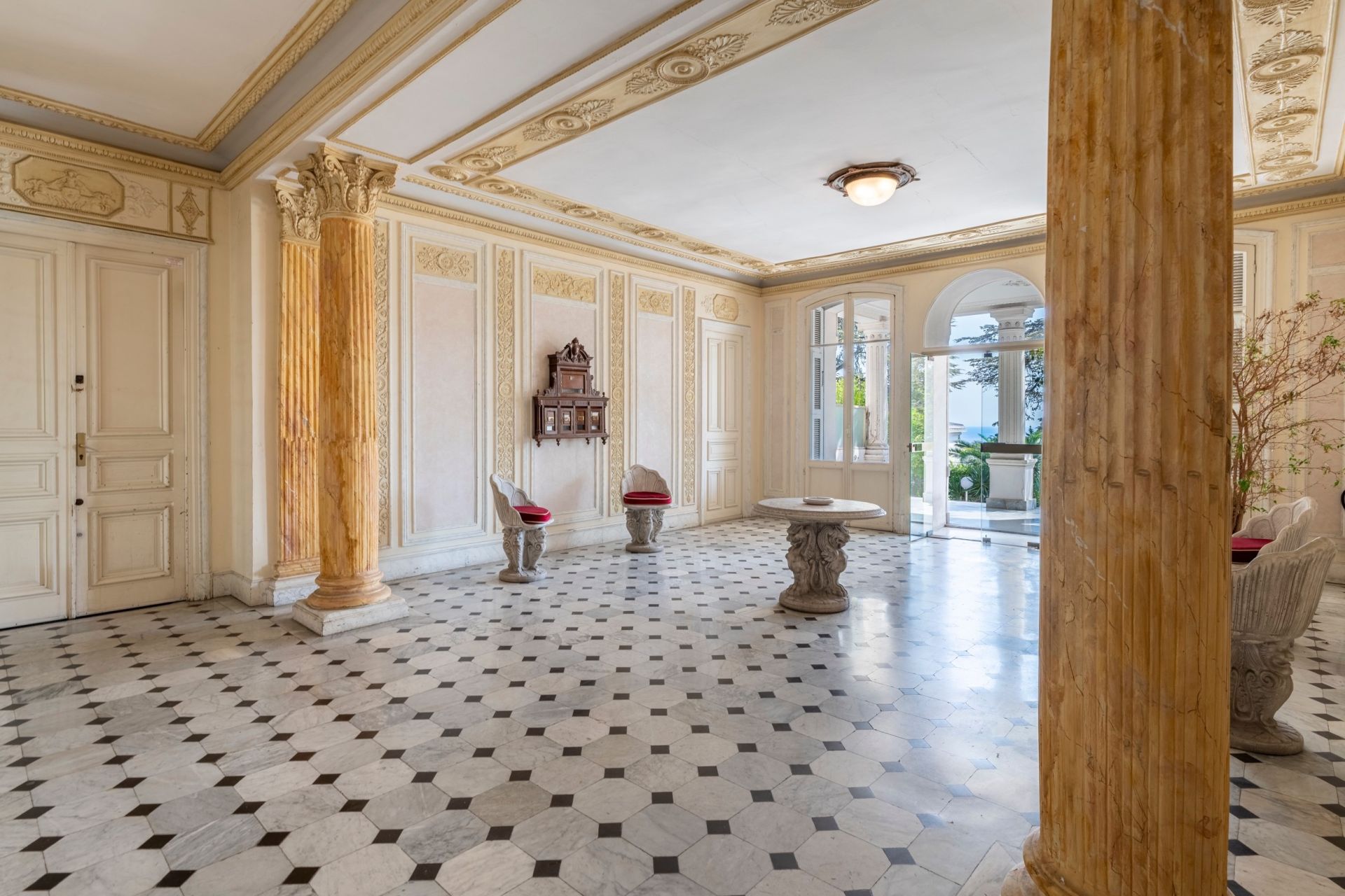 luxury apartment 3 Rooms for sale on NICE (06000)