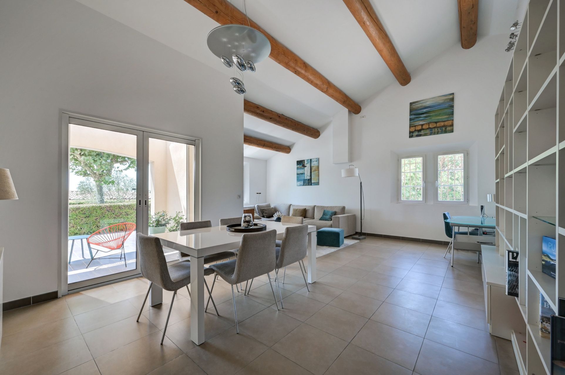 luxury house 5 Rooms for sale on AIX EN PROVENCE (13100)