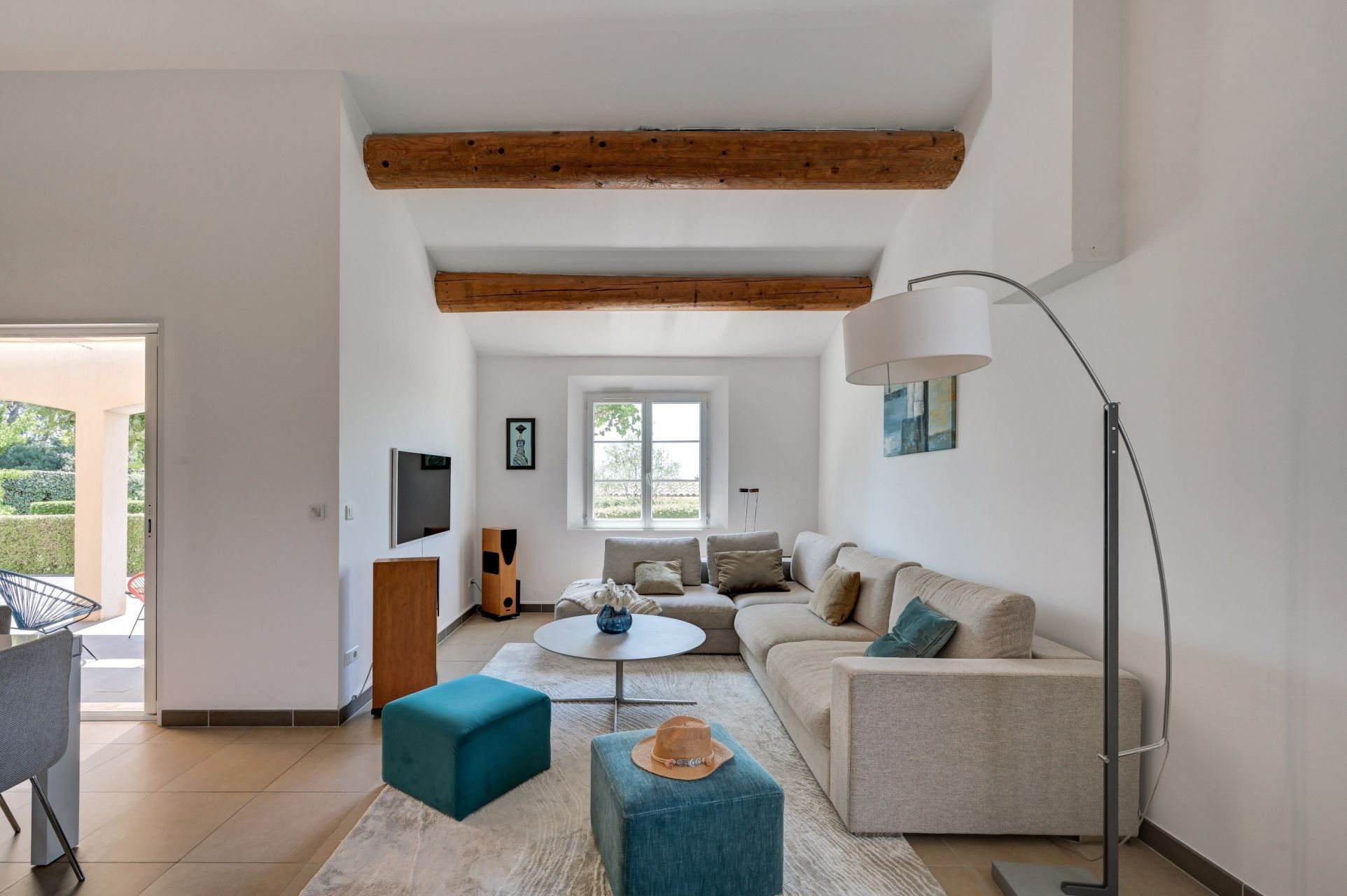 luxury house 5 Rooms for sale on AIX EN PROVENCE (13100)