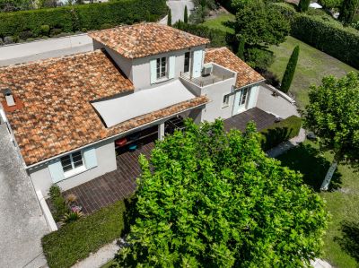 Sale Luxury house Aix-en-Provence 5&nbsp;Rooms 155&nbsp;m²
