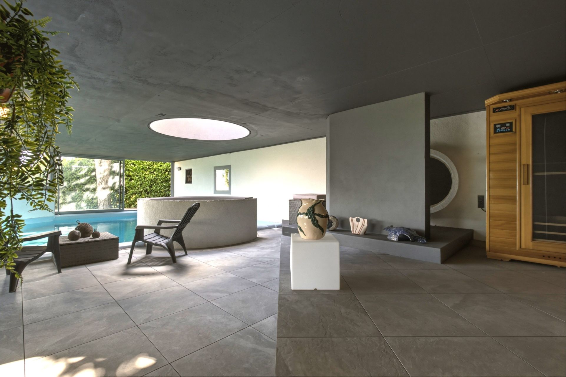 luxury house 10 Rooms for sale on ST JEAN DE MOIRANS (38430)