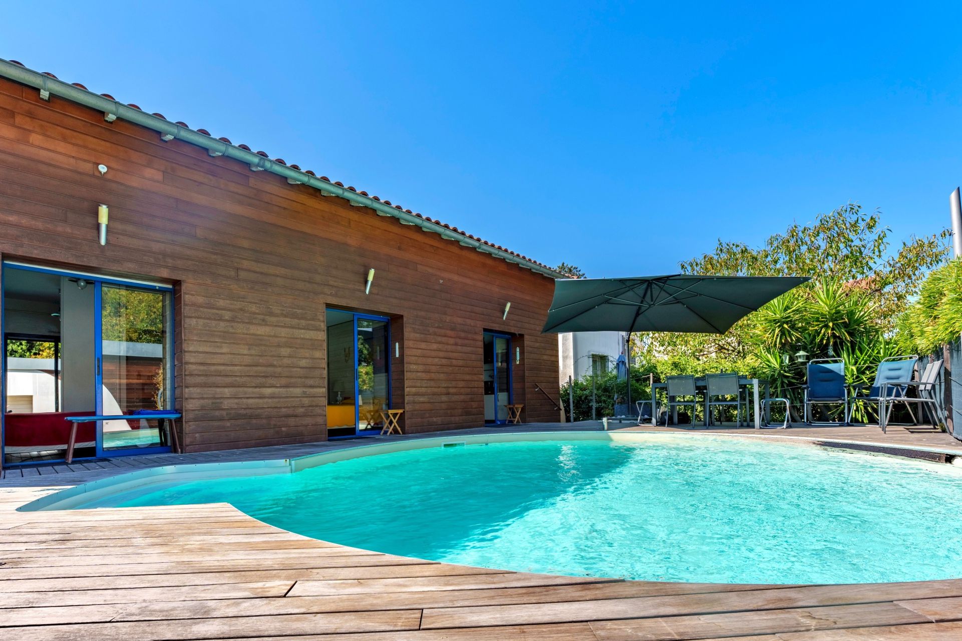 luxury house 8 Rooms for sale on MONTPELLIER (34080)