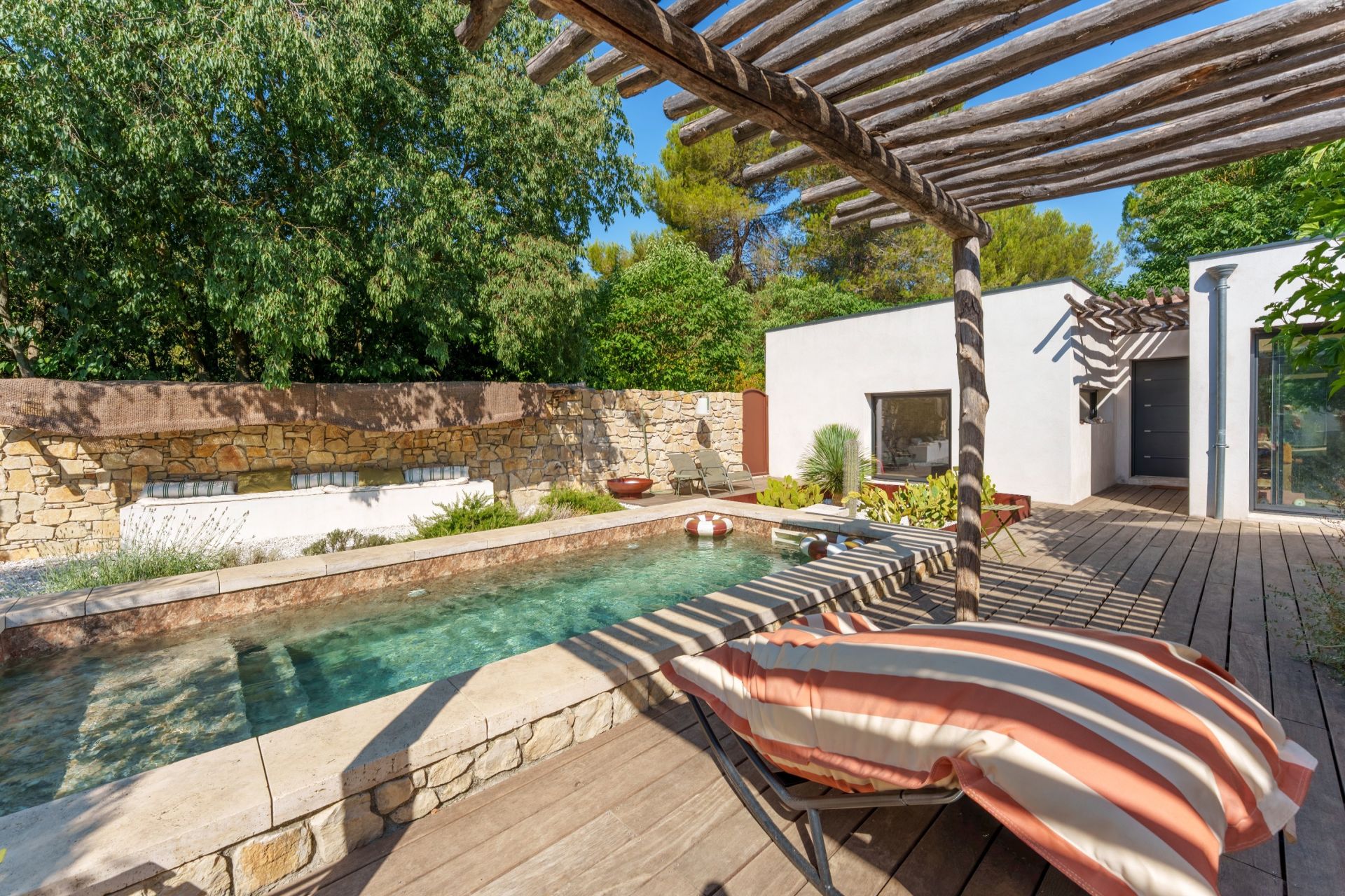 luxury house 6 Rooms for sale on CASTELNAU LE LEZ (34170)