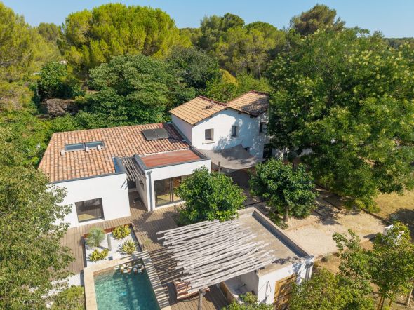 Sale Luxury house Castelnau-le-Lez 6&nbsp;Rooms 173&nbsp;m²
