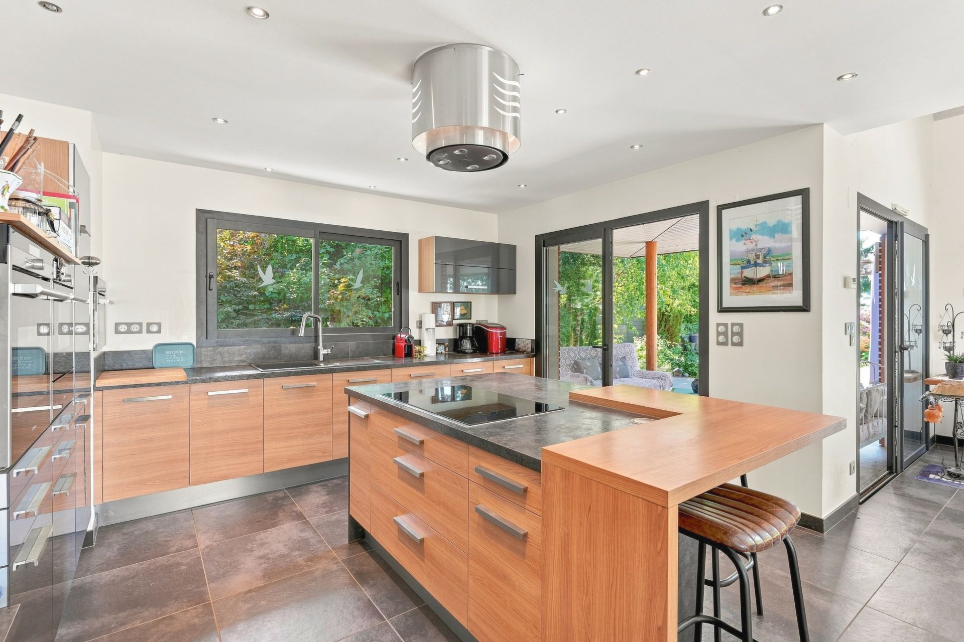 luxury house 5 Rooms for sale on MAXILLY SUR LEMAN (74500)