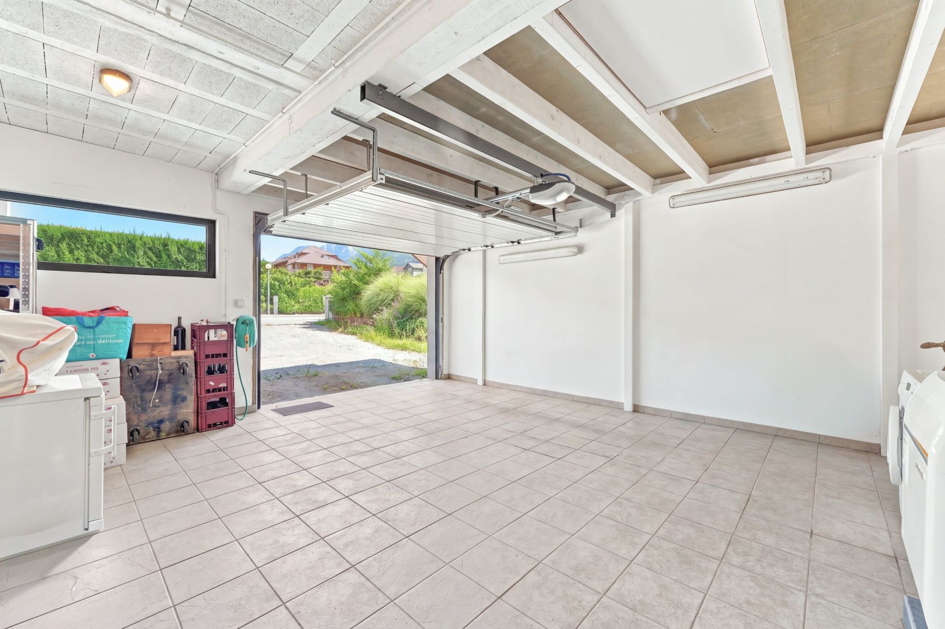 luxury house 5 Rooms for sale on MAXILLY SUR LEMAN (74500)