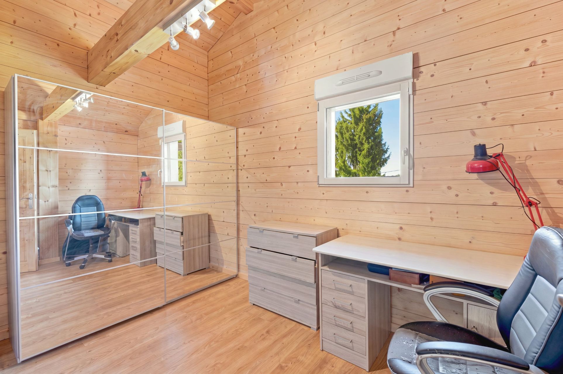 luxury house 8 Rooms for sale on EVIAN LES BAINS (74500)