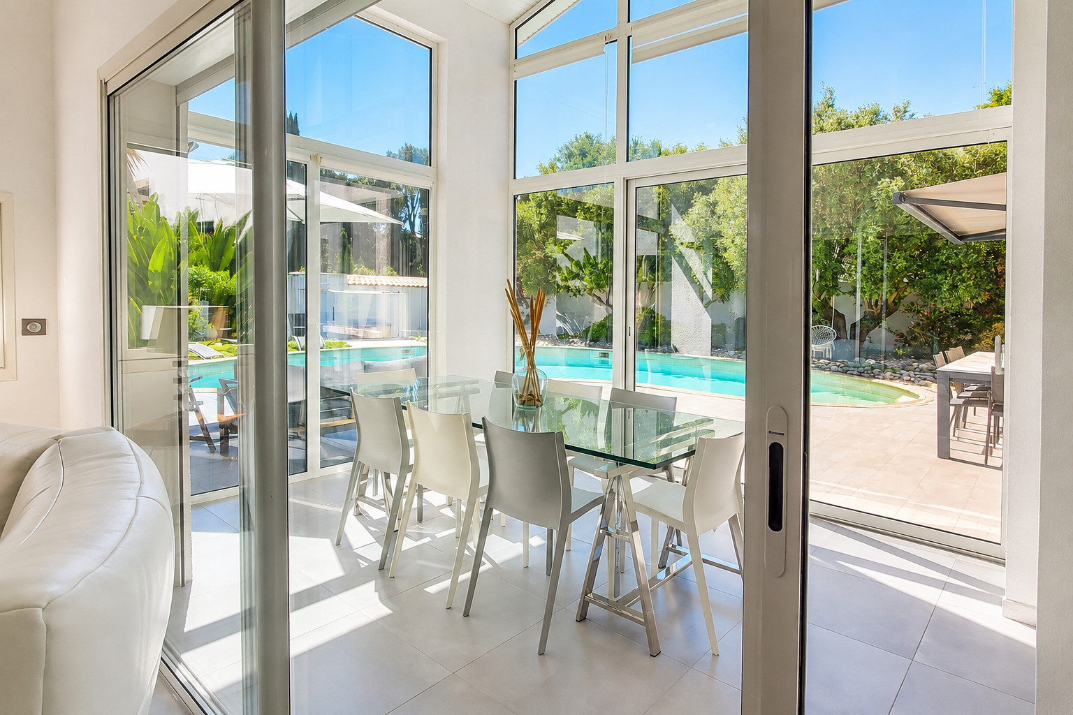 luxury house 6 Rooms for sale on PERPIGNAN (66000)
